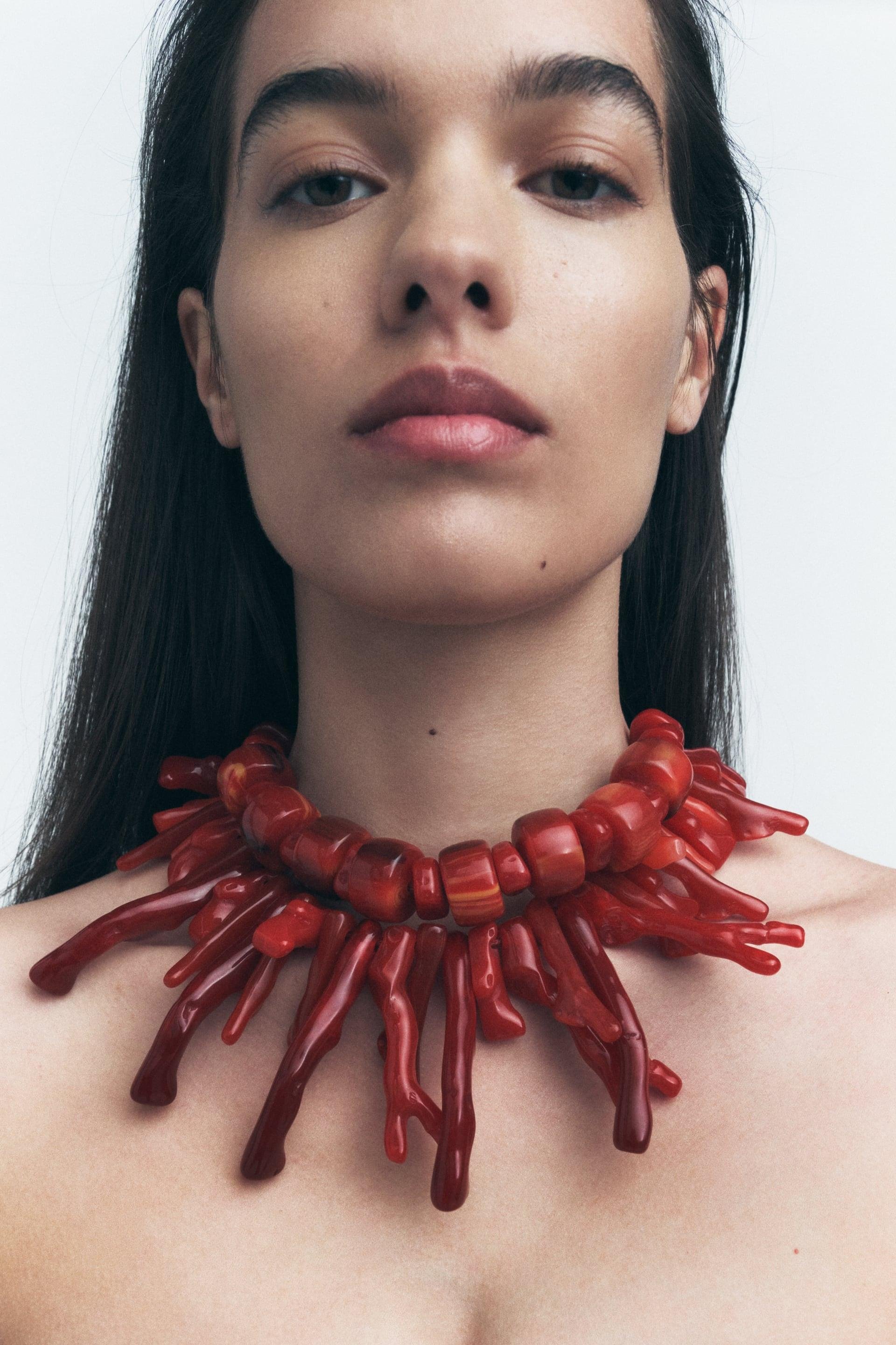 2 PACK OF CORAL EFFECT RESIN NECKLACES by ZARA