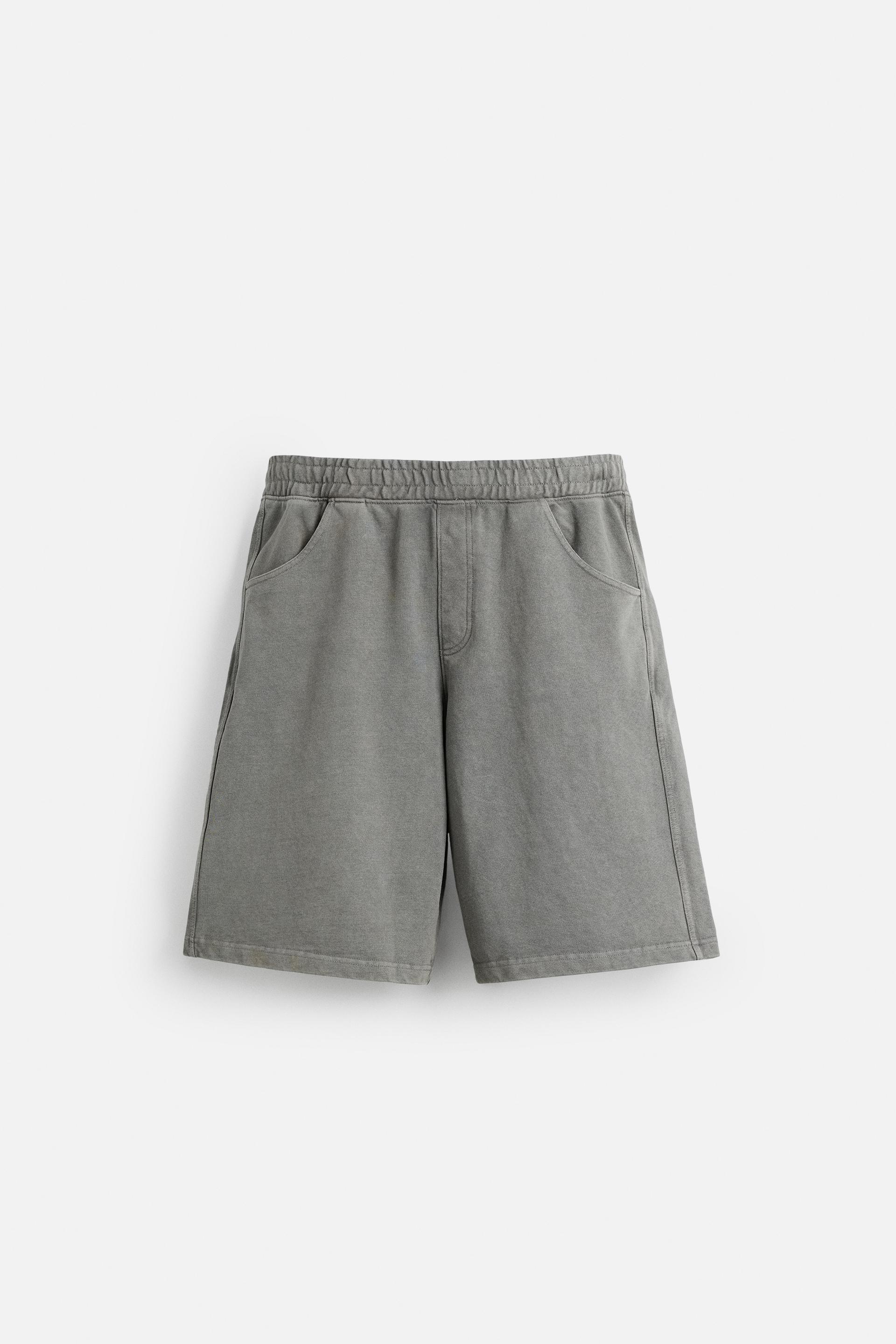 BAGGY FIT JOGGER SHORTS by ZARA