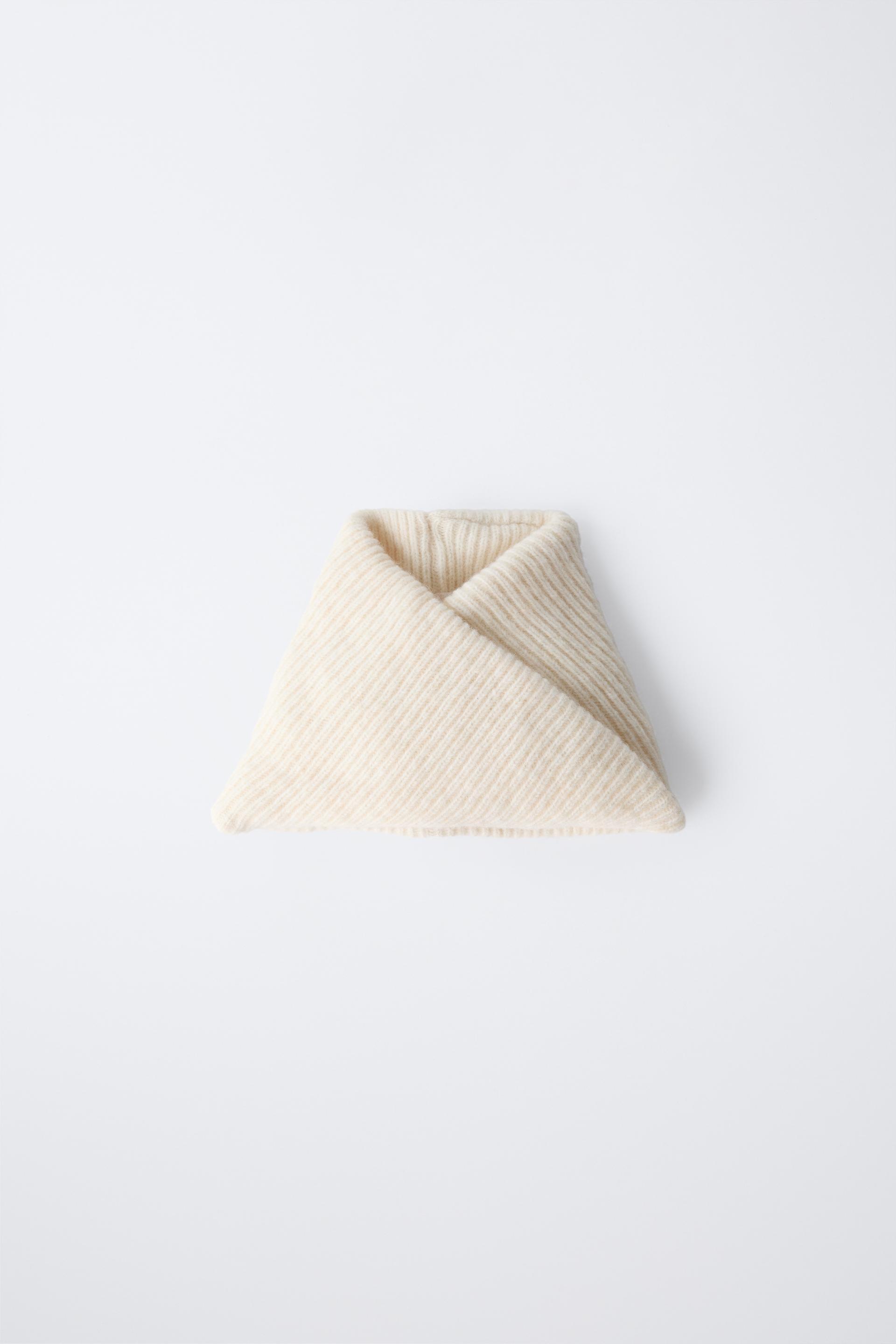 BASIC KNIT NECK WARMER by ZARA
