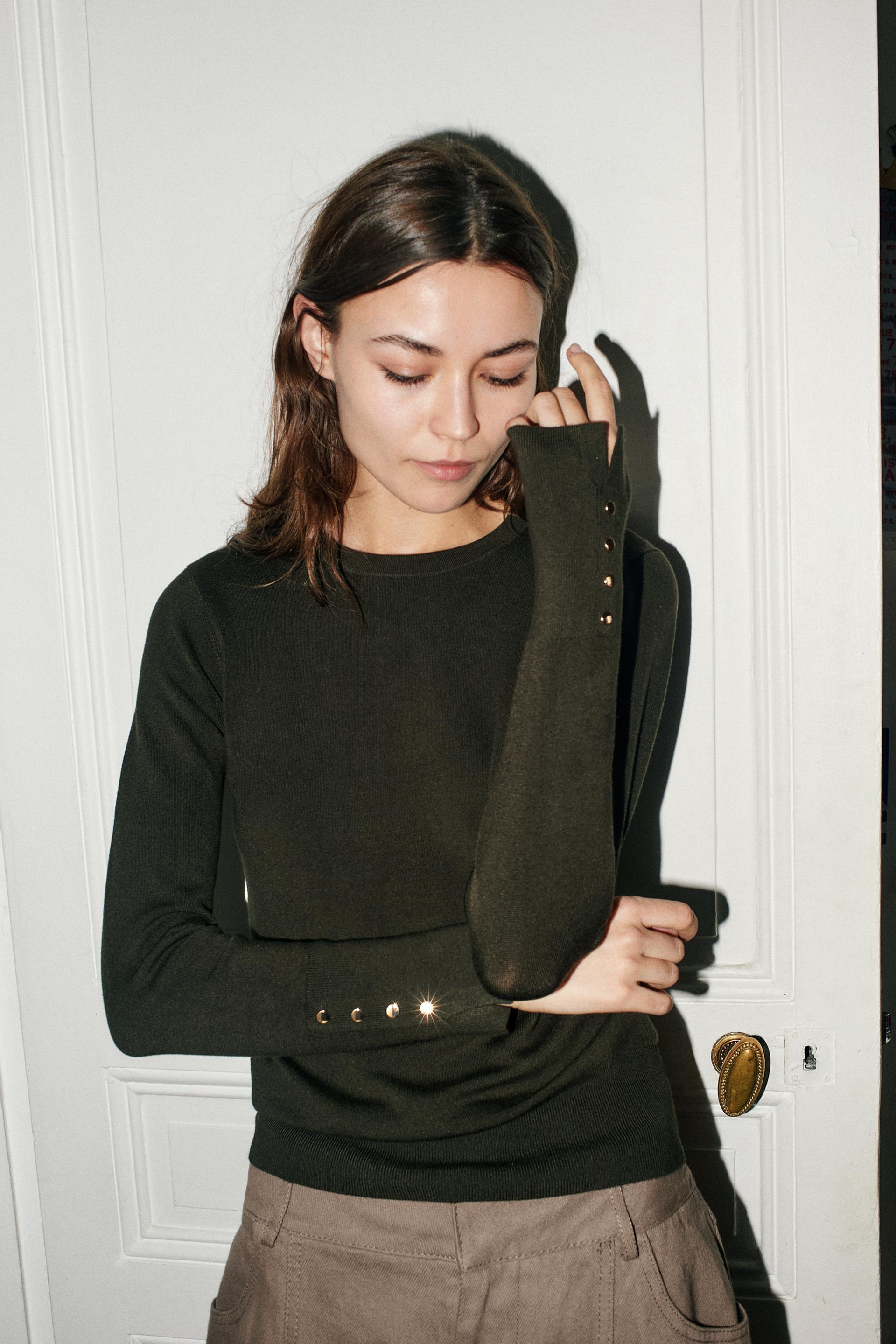 BASIC PLAIN KNIT SWEATER by ZARA