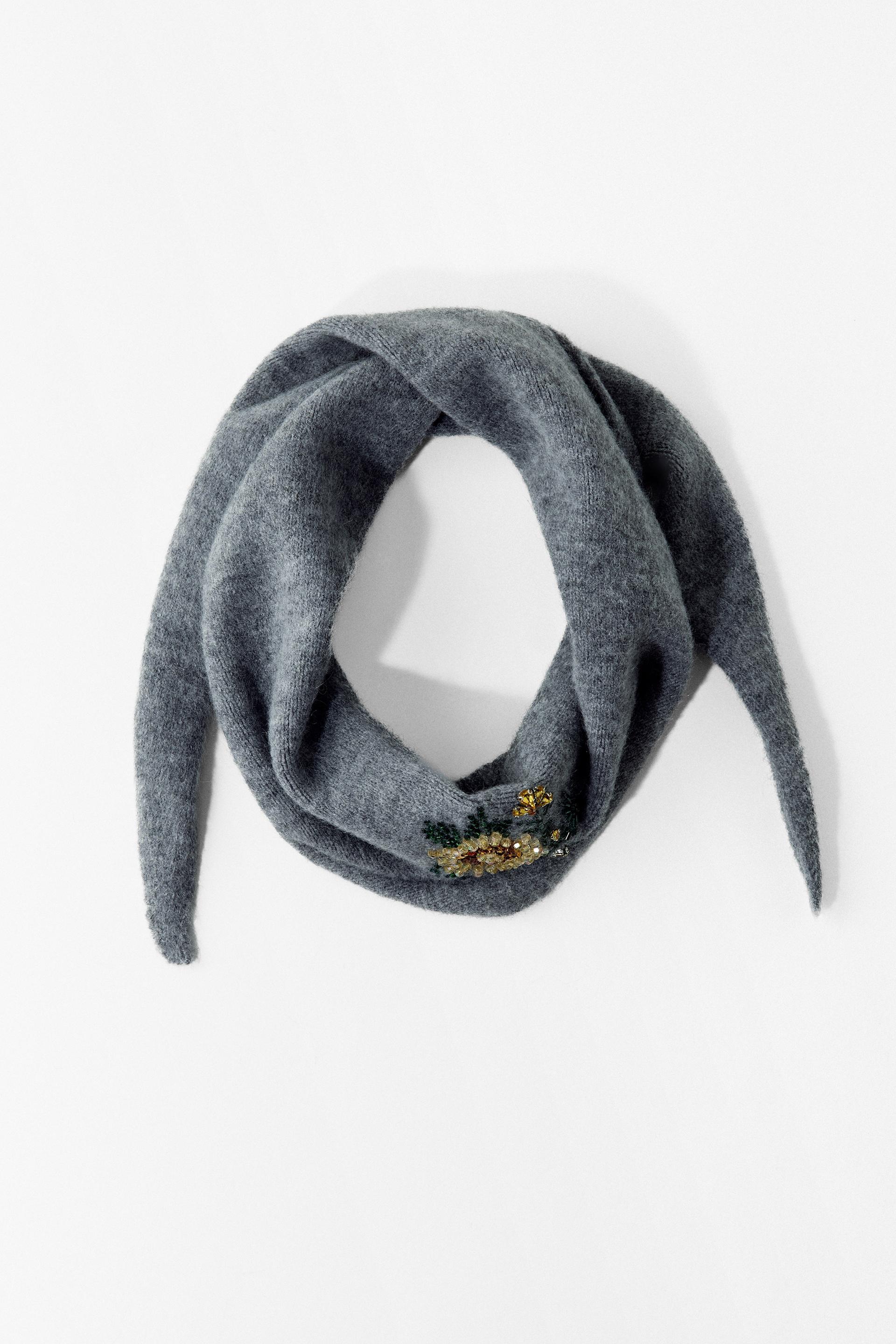 BEADED FLORAL EMBROIDERED KNIT BANDANA by ZARA