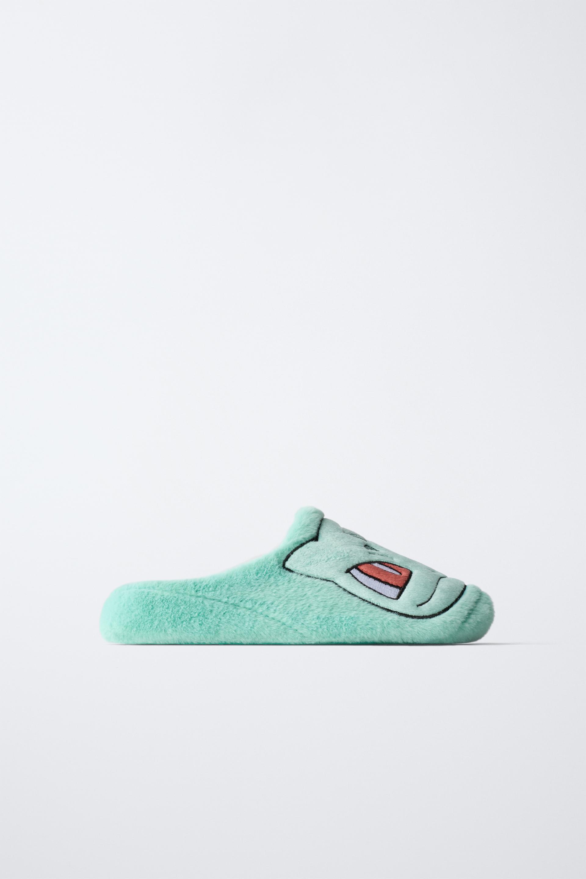 BULBASAUR POKÉMON™ SLIDE SLIPPERS by ZARA