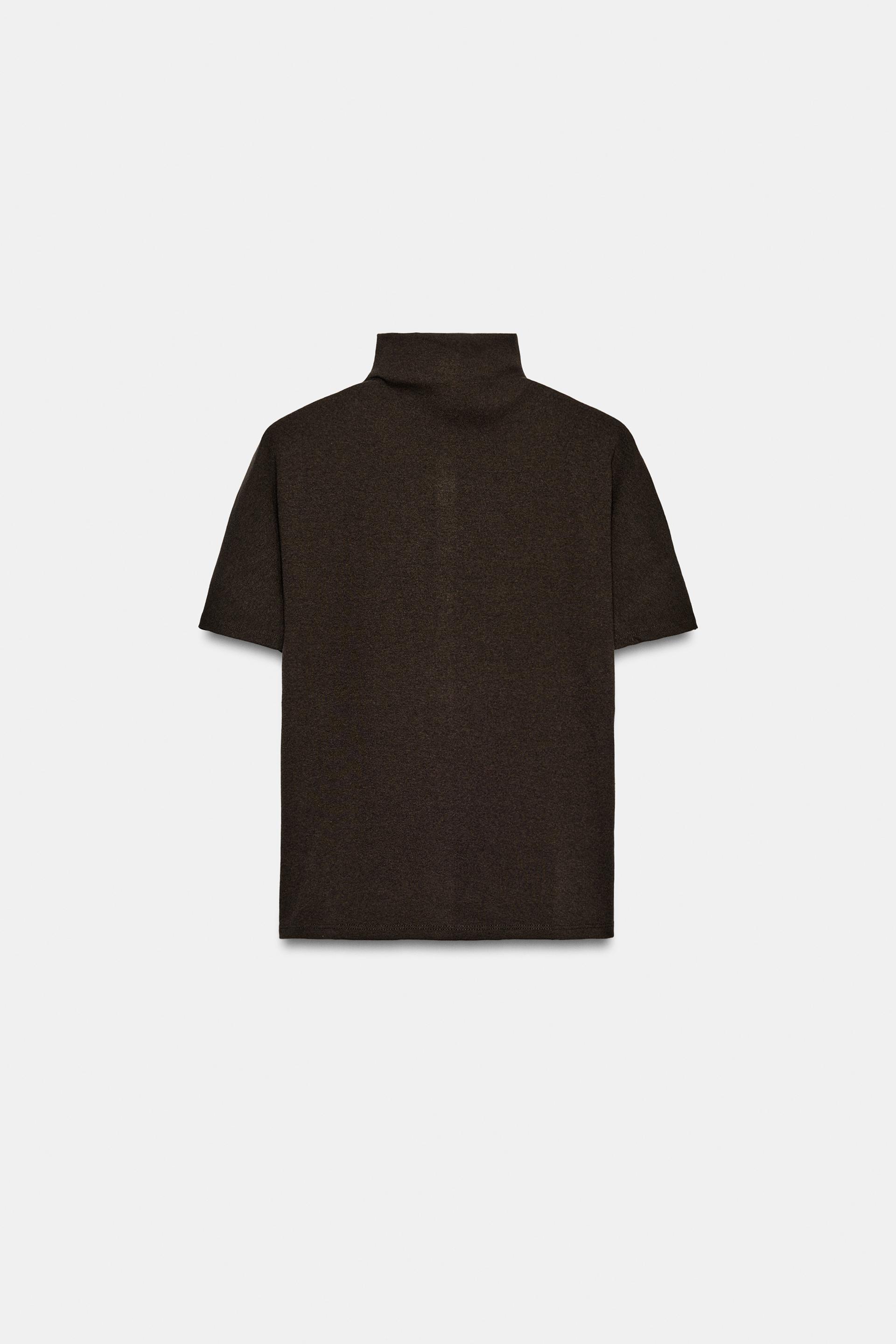 BUTTONED STAND-UP COLLAR T-SHIRT by ZARA