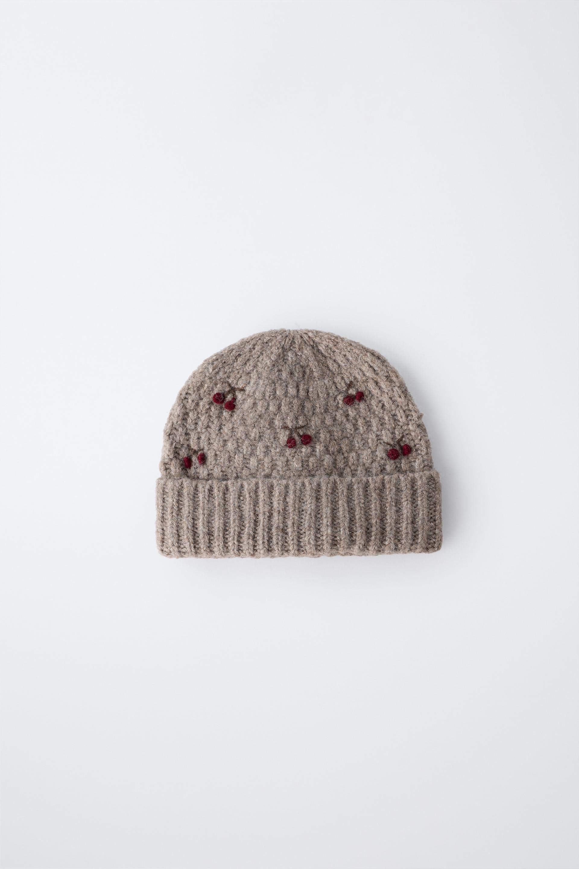 CHERRY KNIT HAT by ZARA