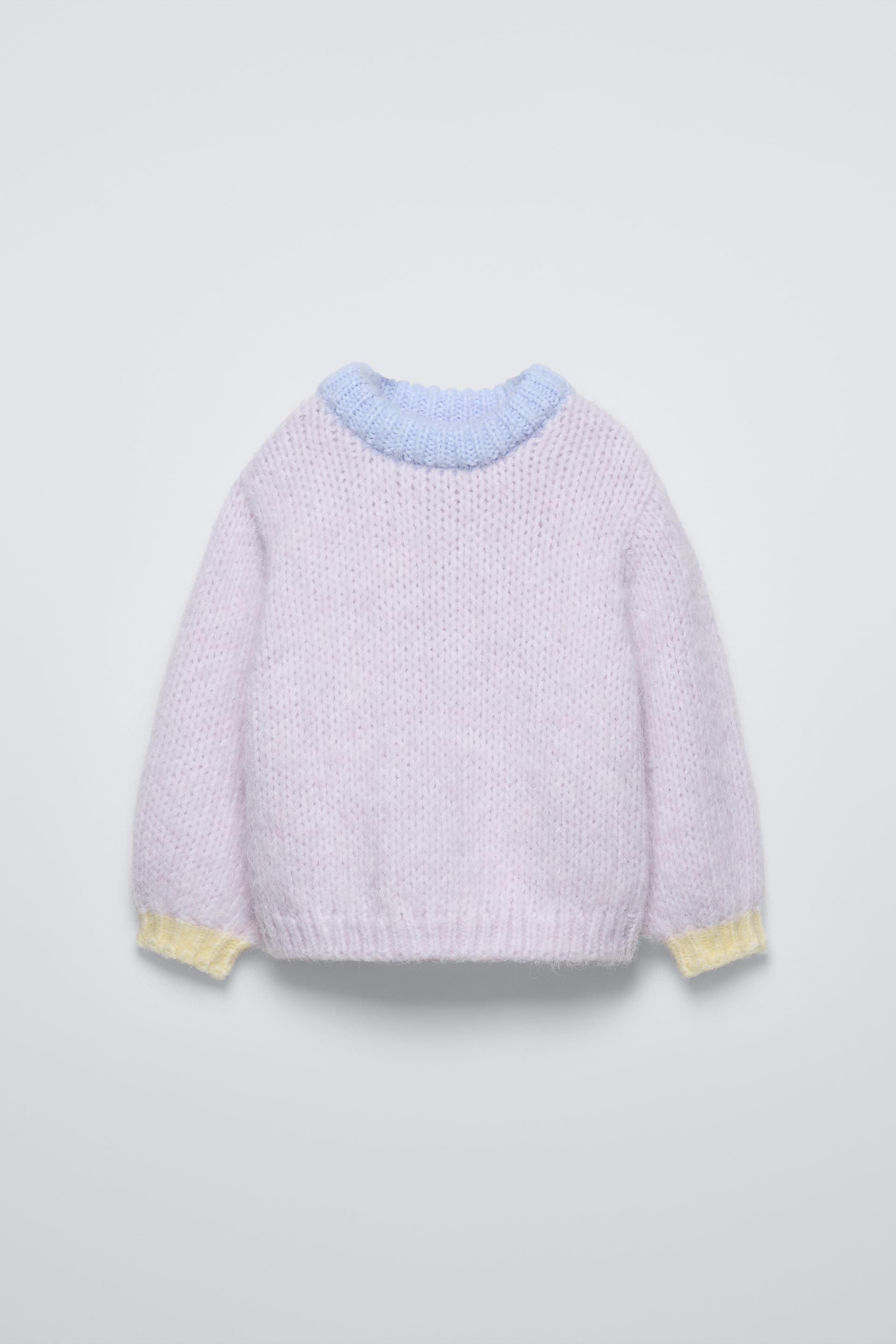 CONTRASTING KNIT SWEATER by ZARA