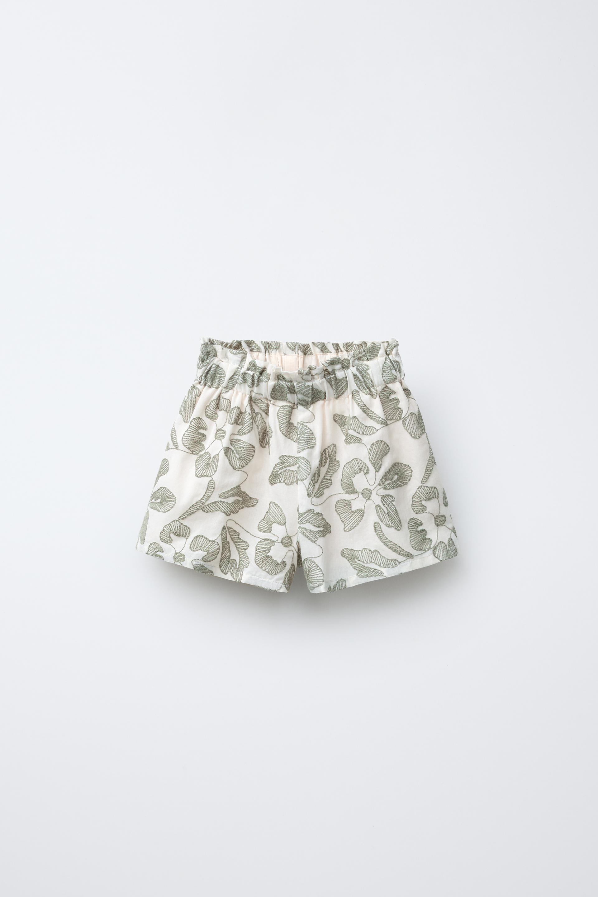 EMBROIDERED FLORAL SHORTS by ZARA