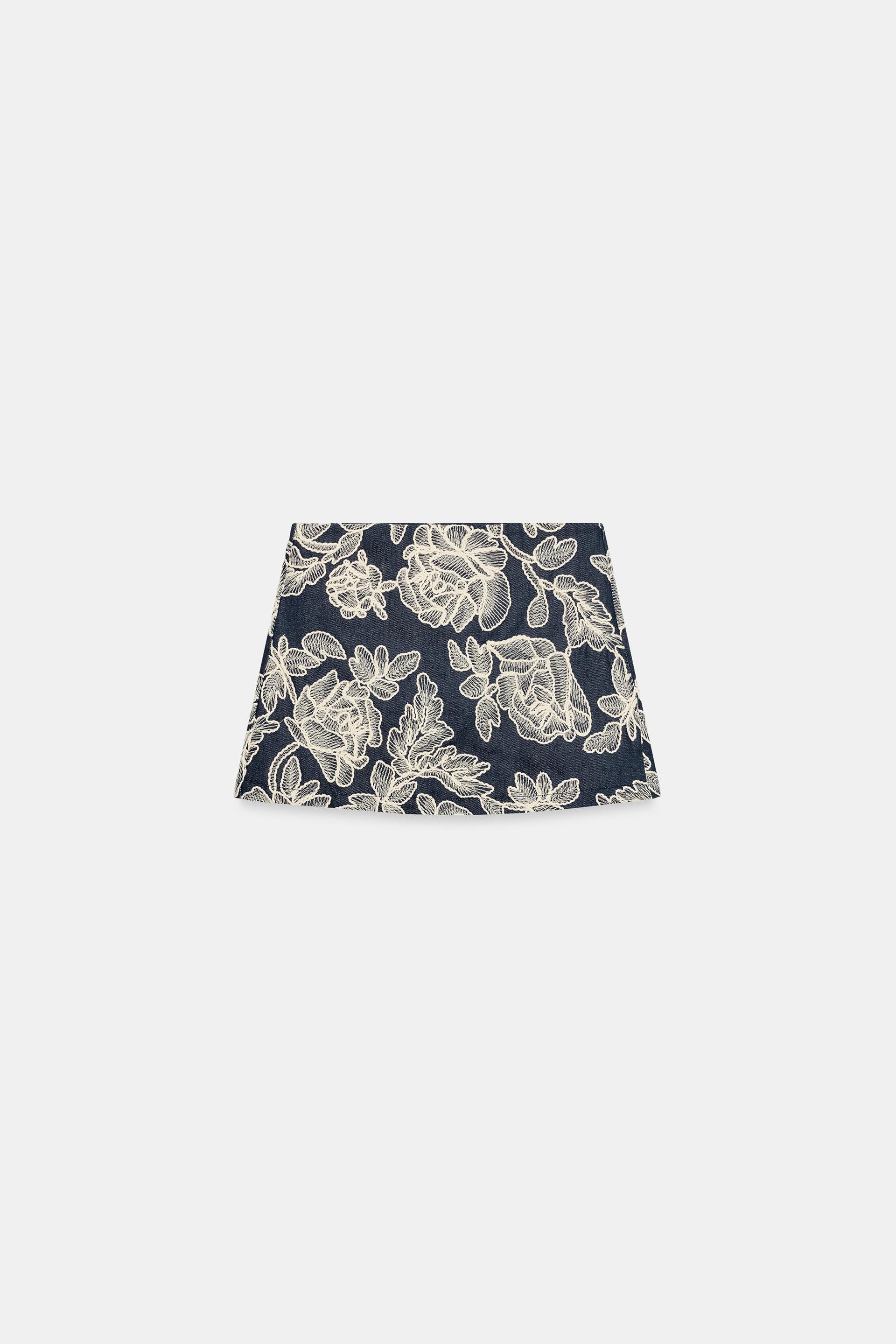 EMBROIDERED SKORT by ZARA