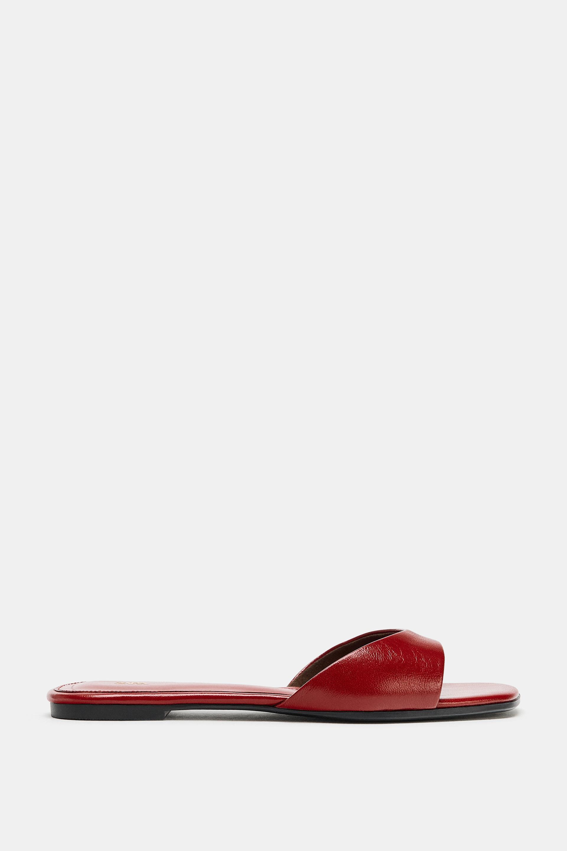 FLAT LEATHER SANDALS by ZARA