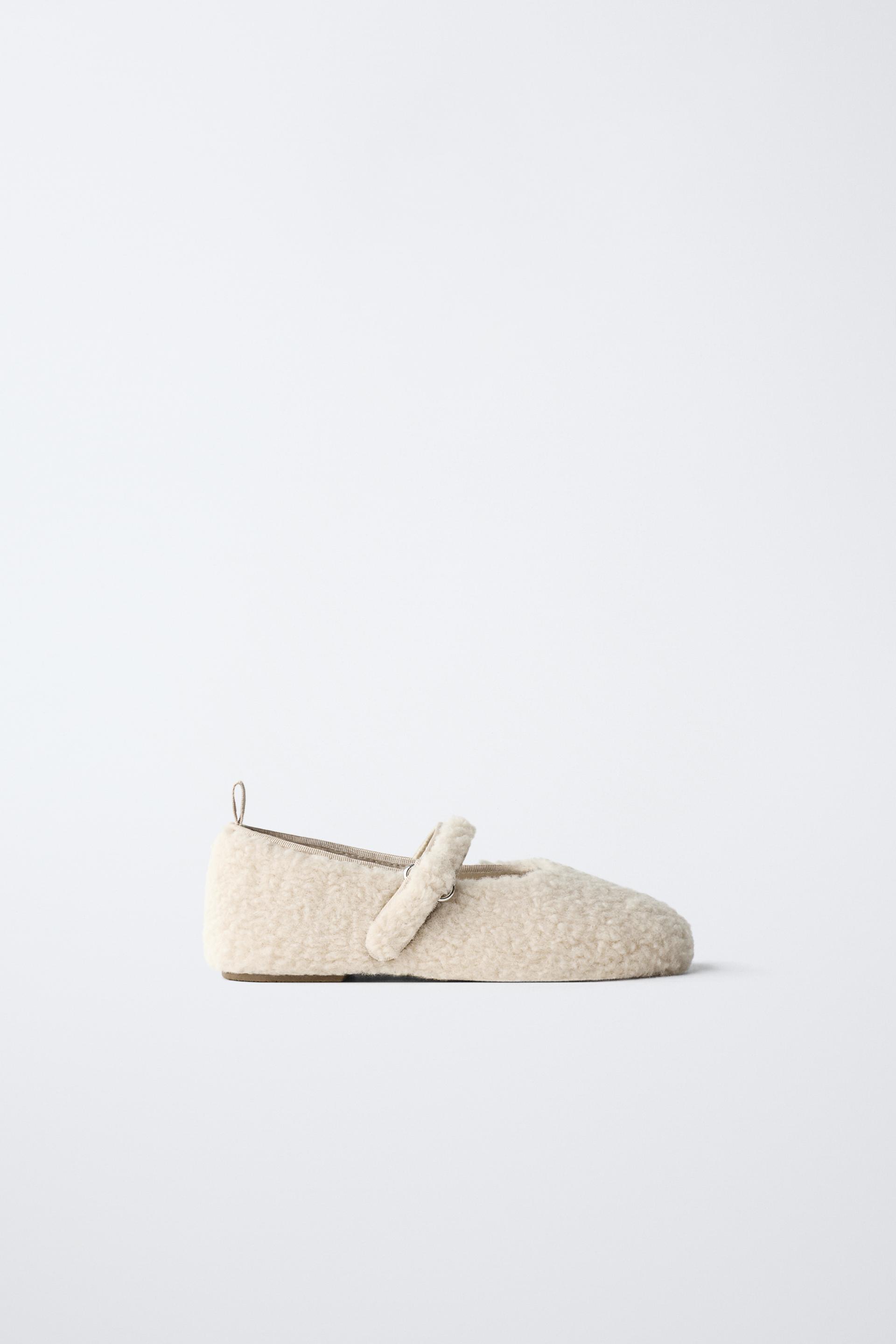 FLEECE BALLET FLATS by ZARA