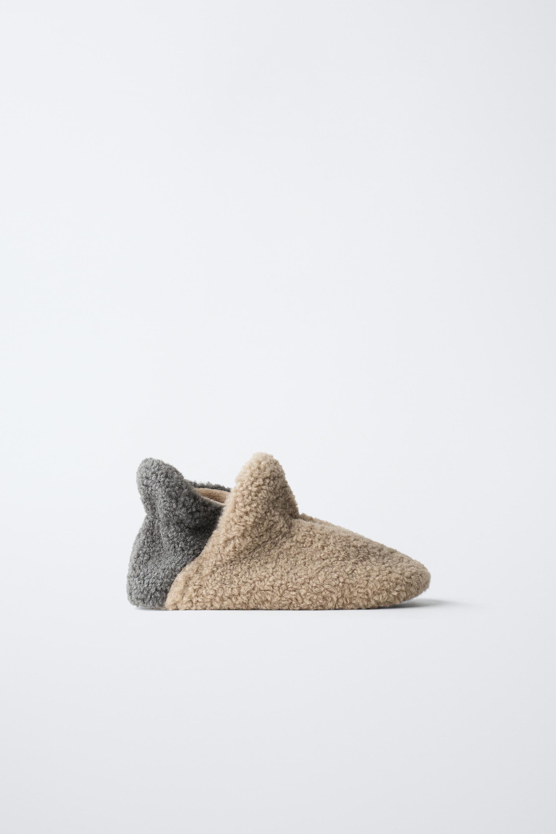 FLEECE HOUSE SLIPPERS by ZARA