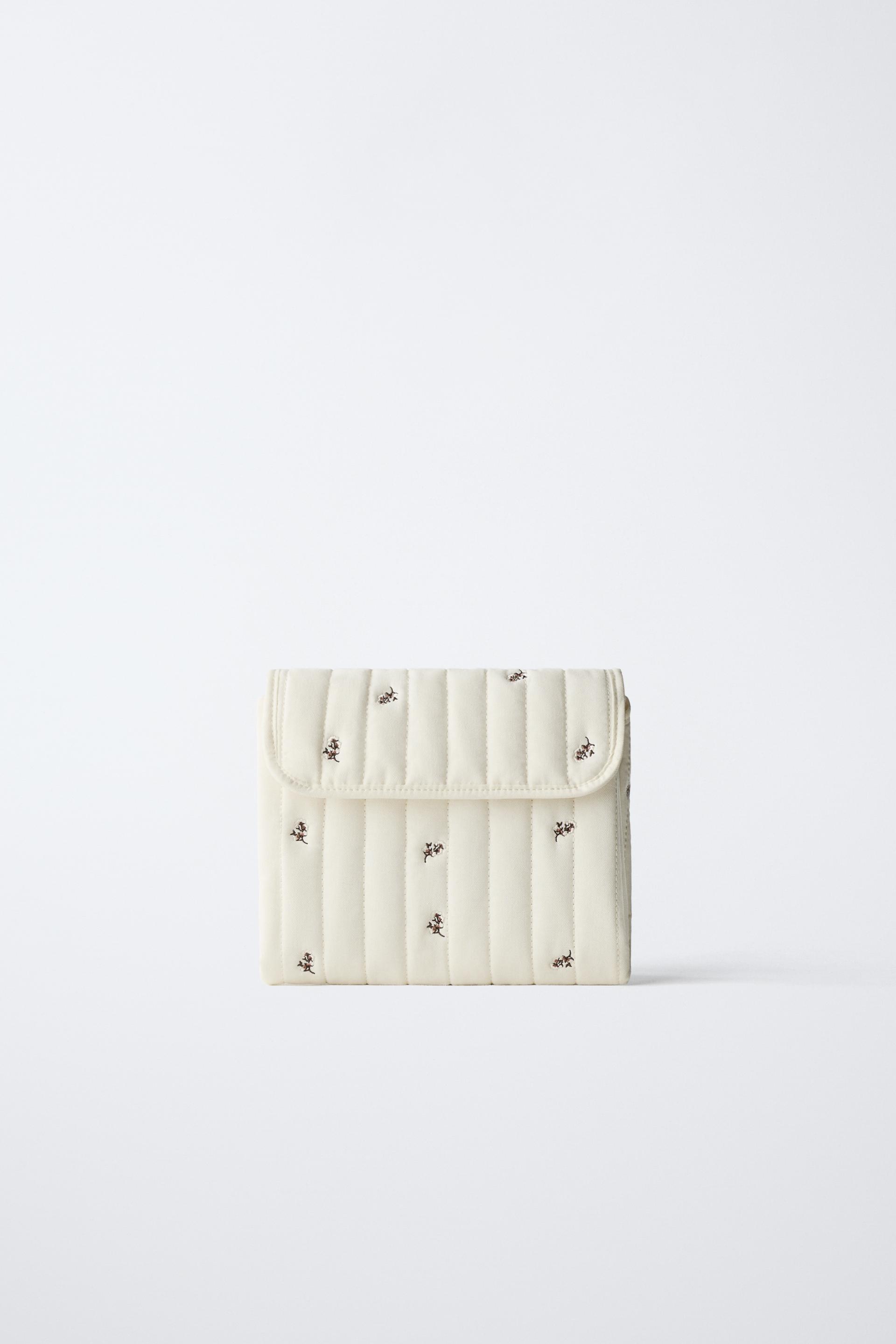 FLORAL CHANGING PAD by ZARA