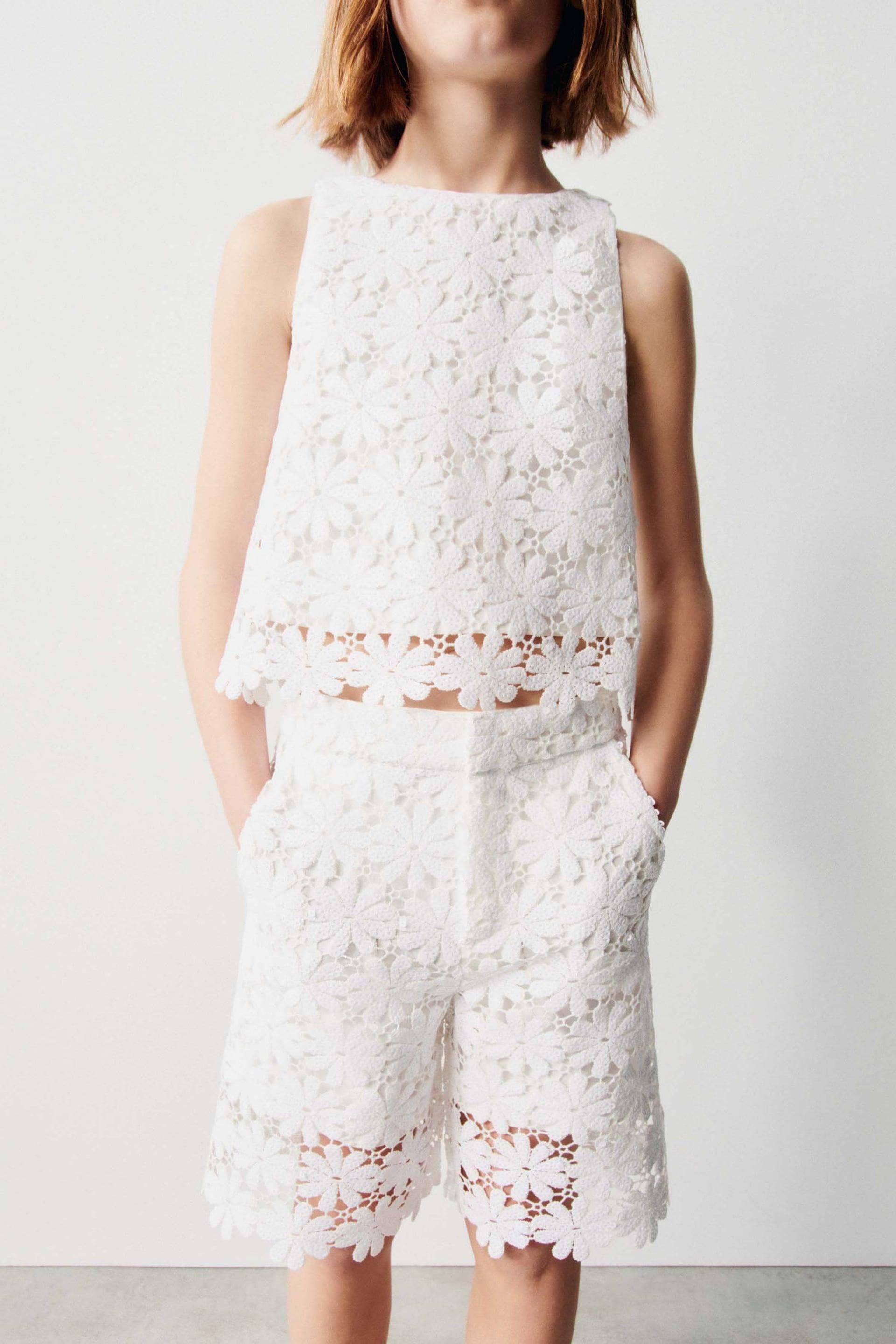 FLORAL SEQUIN SHORTS by ZARA