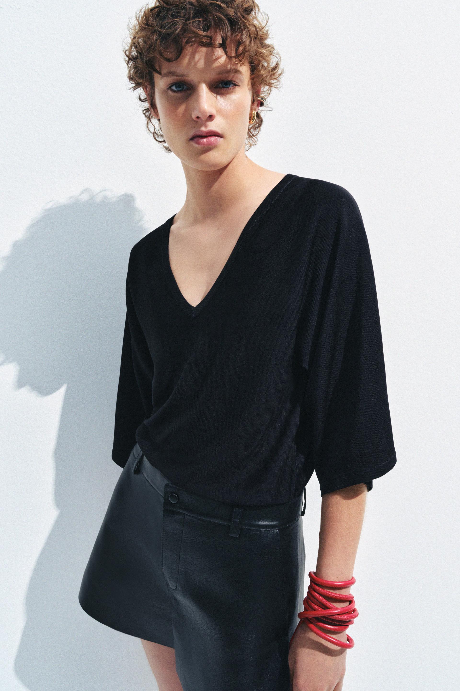 FLOWY V-NECK JUMPER by ZARA