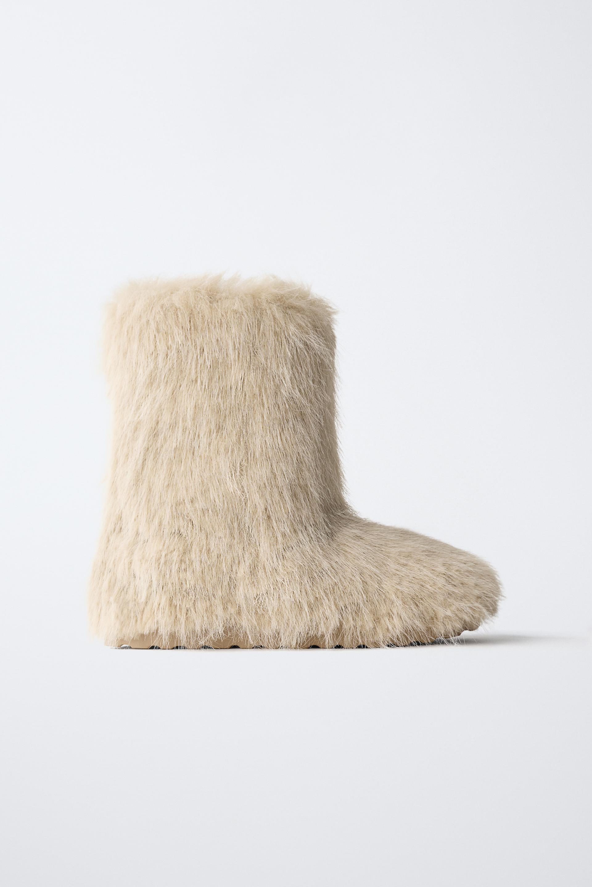 FURRY SNOW BOOTS by ZARA