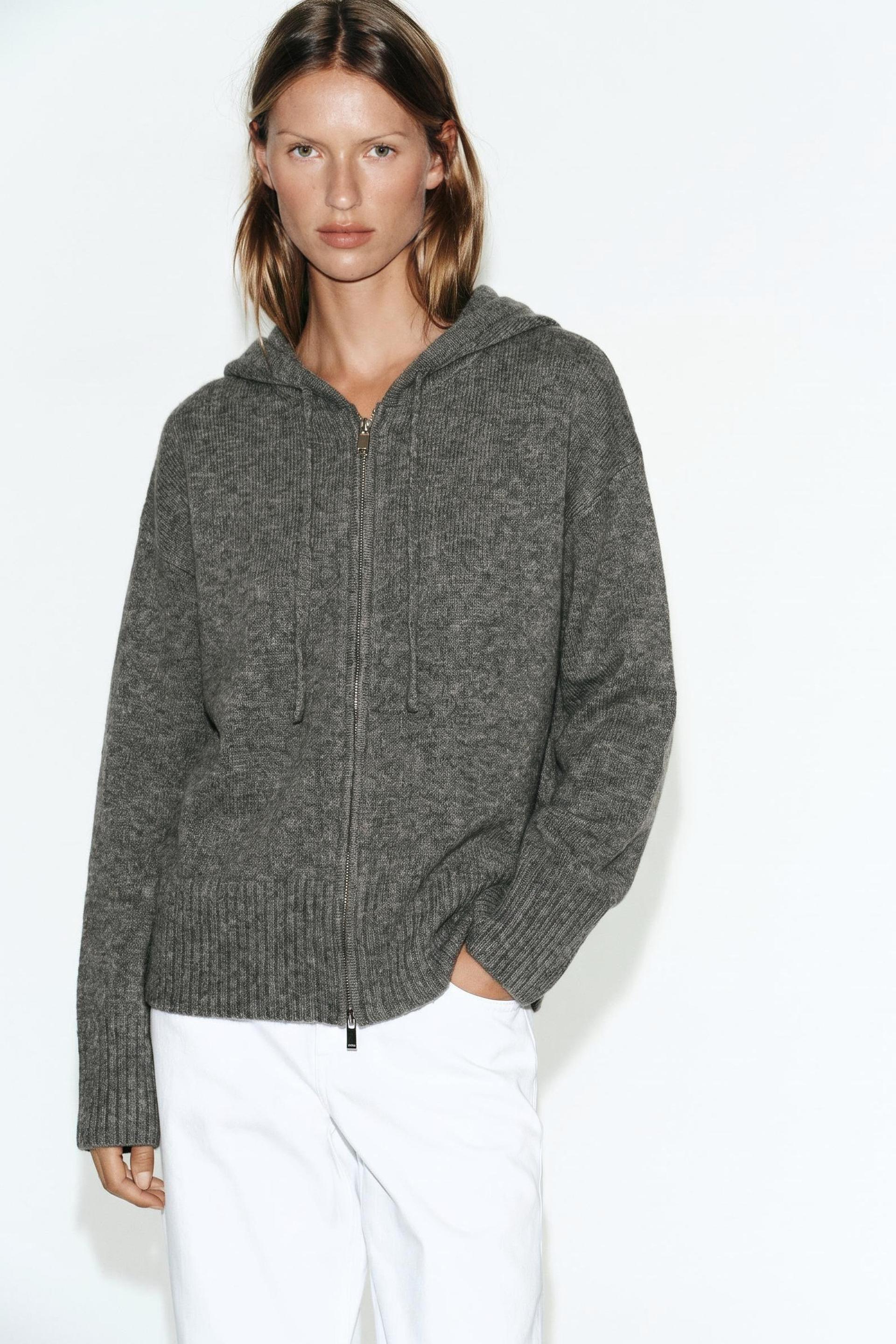 HOODED KNIT SWEAT-SHIRT by ZARA