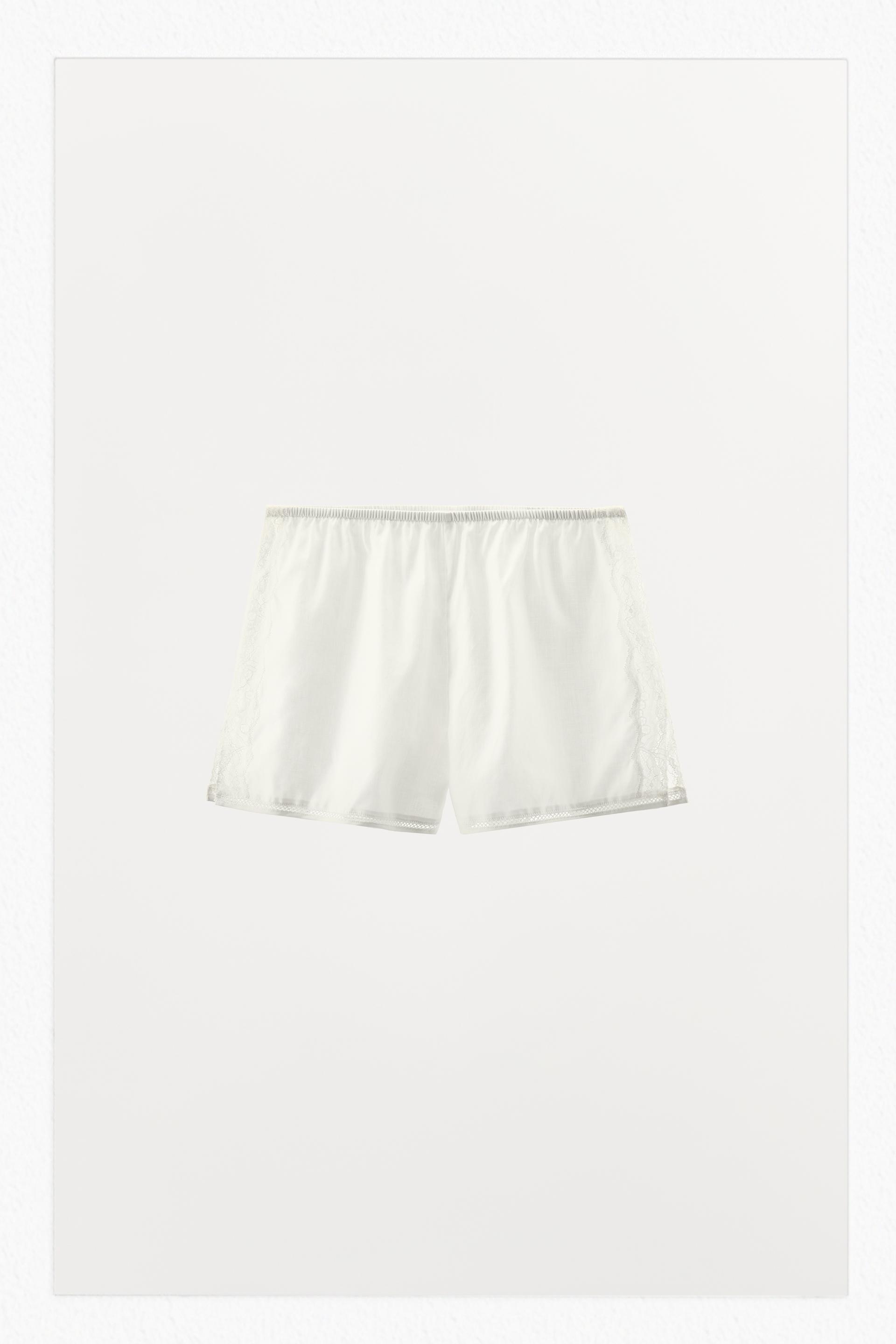 LACE ENTREDOUX SHORTS by ZARA