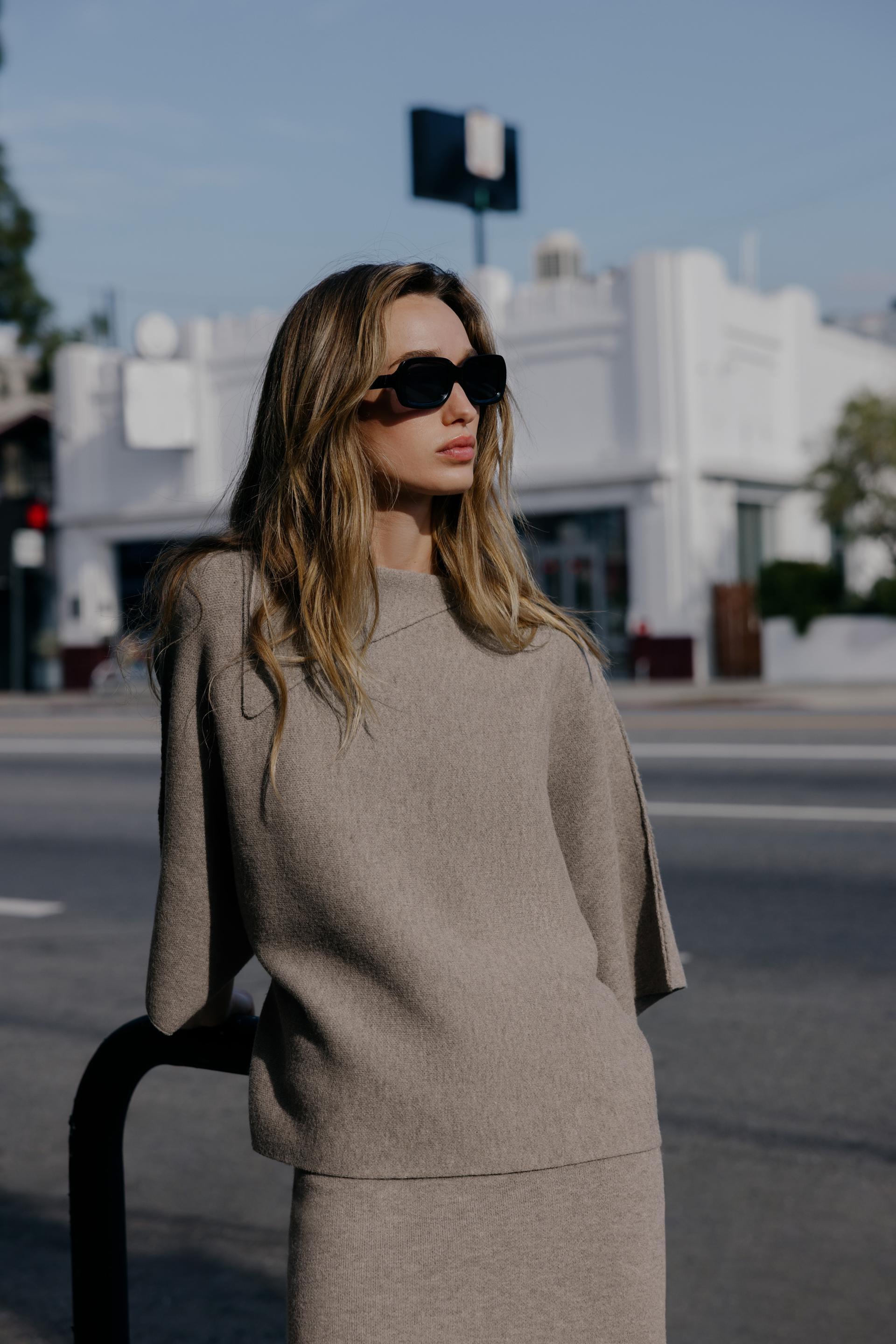 LAPEL COLLAR KNIT JUMPER by ZARA