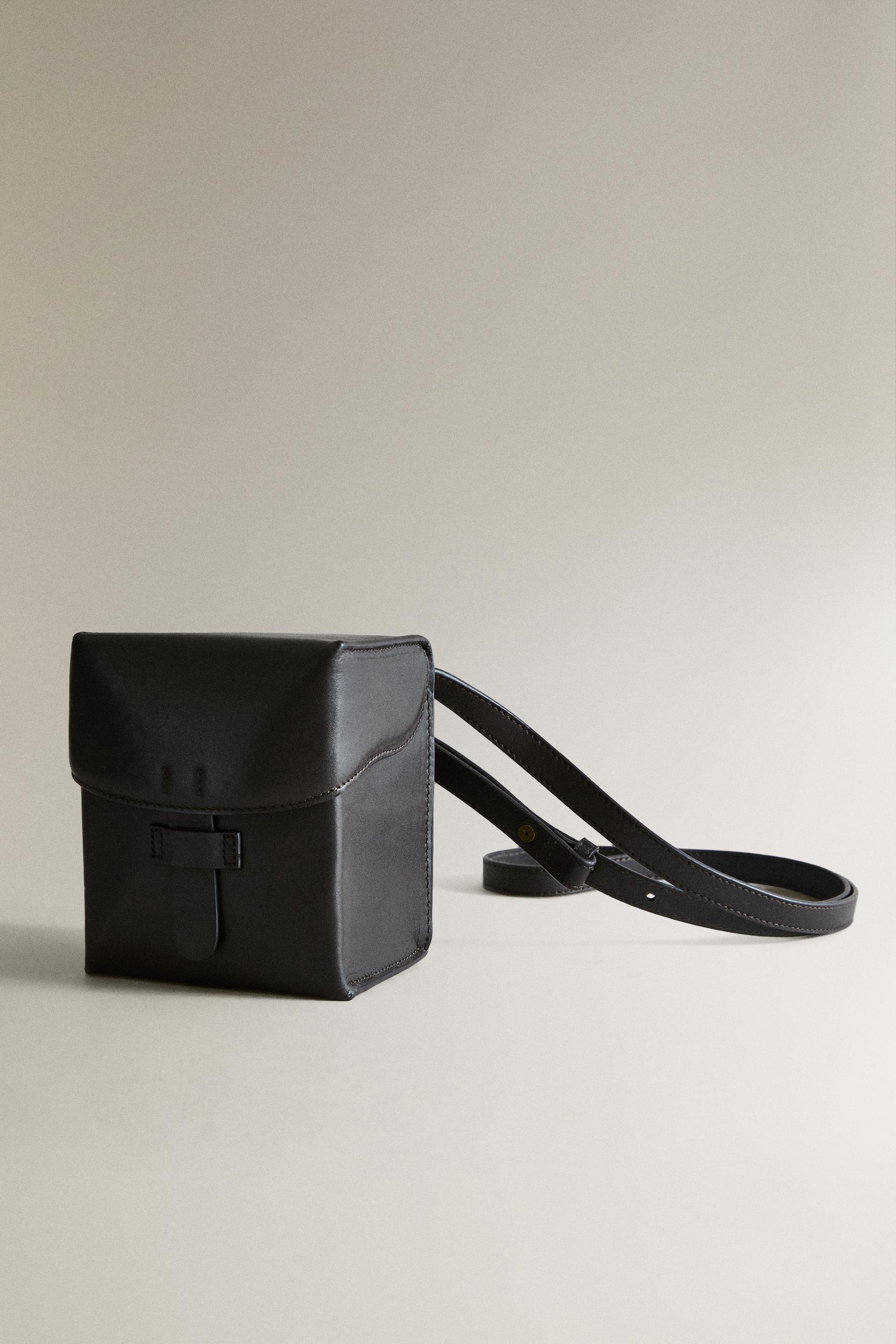 LEATHER CASE FOR LOMOGRAPHY INSTANT CAMERA by ZARA