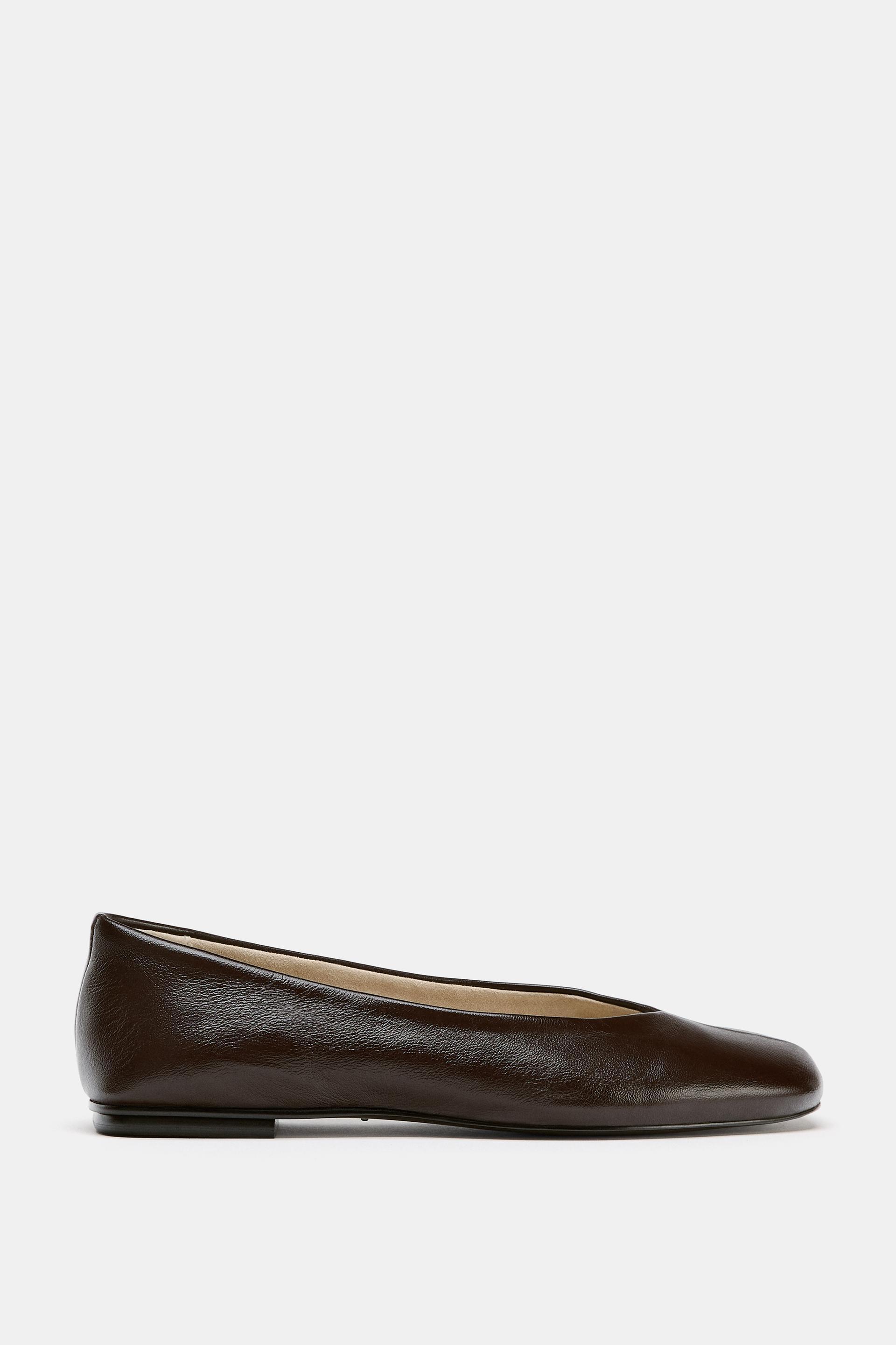 LIMITED EDITION LEATHER BALLET FLATS by ZARA
