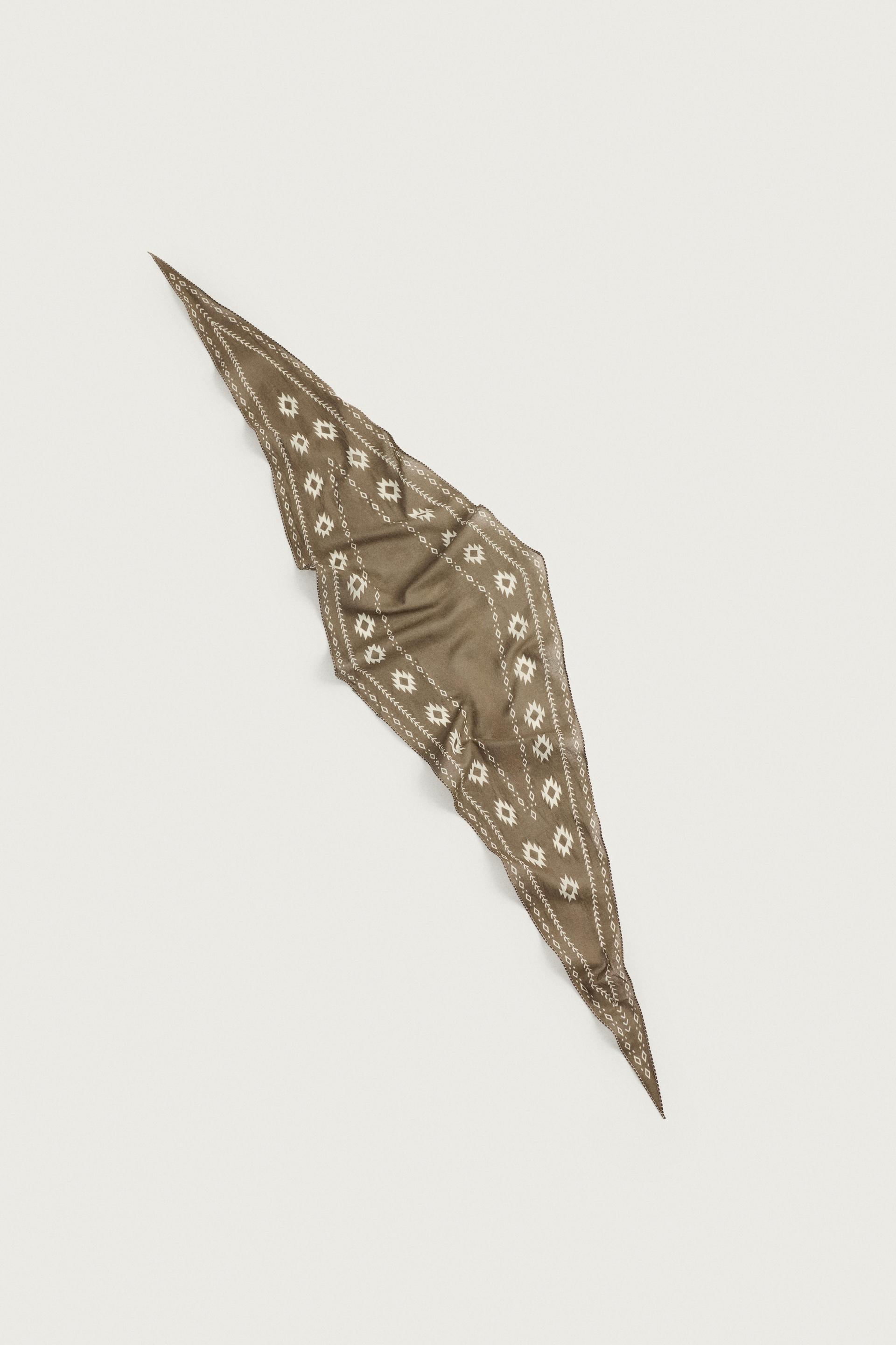 LONG GEOMETRIC PRINT BANDANA by ZARA