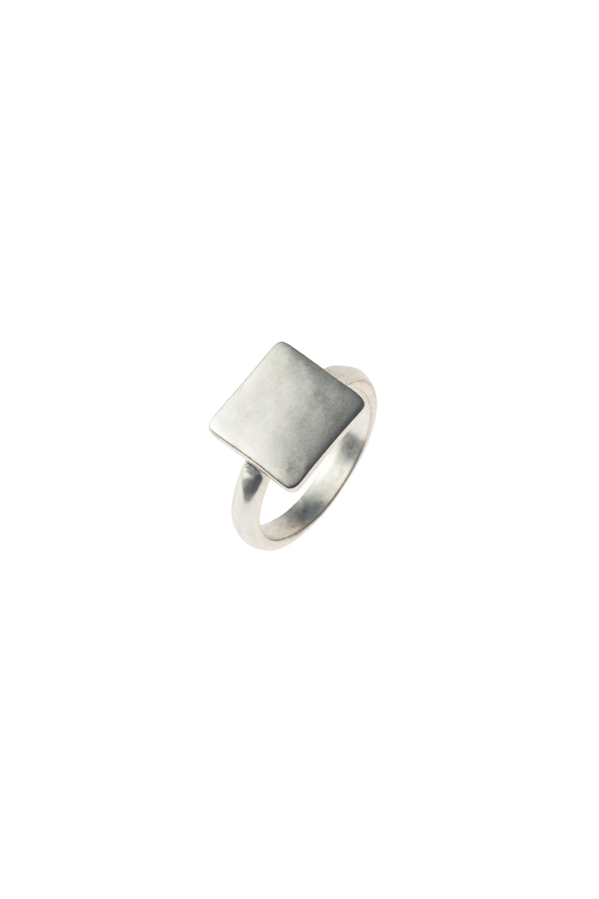 METAL SIGNET RING by ZARA
