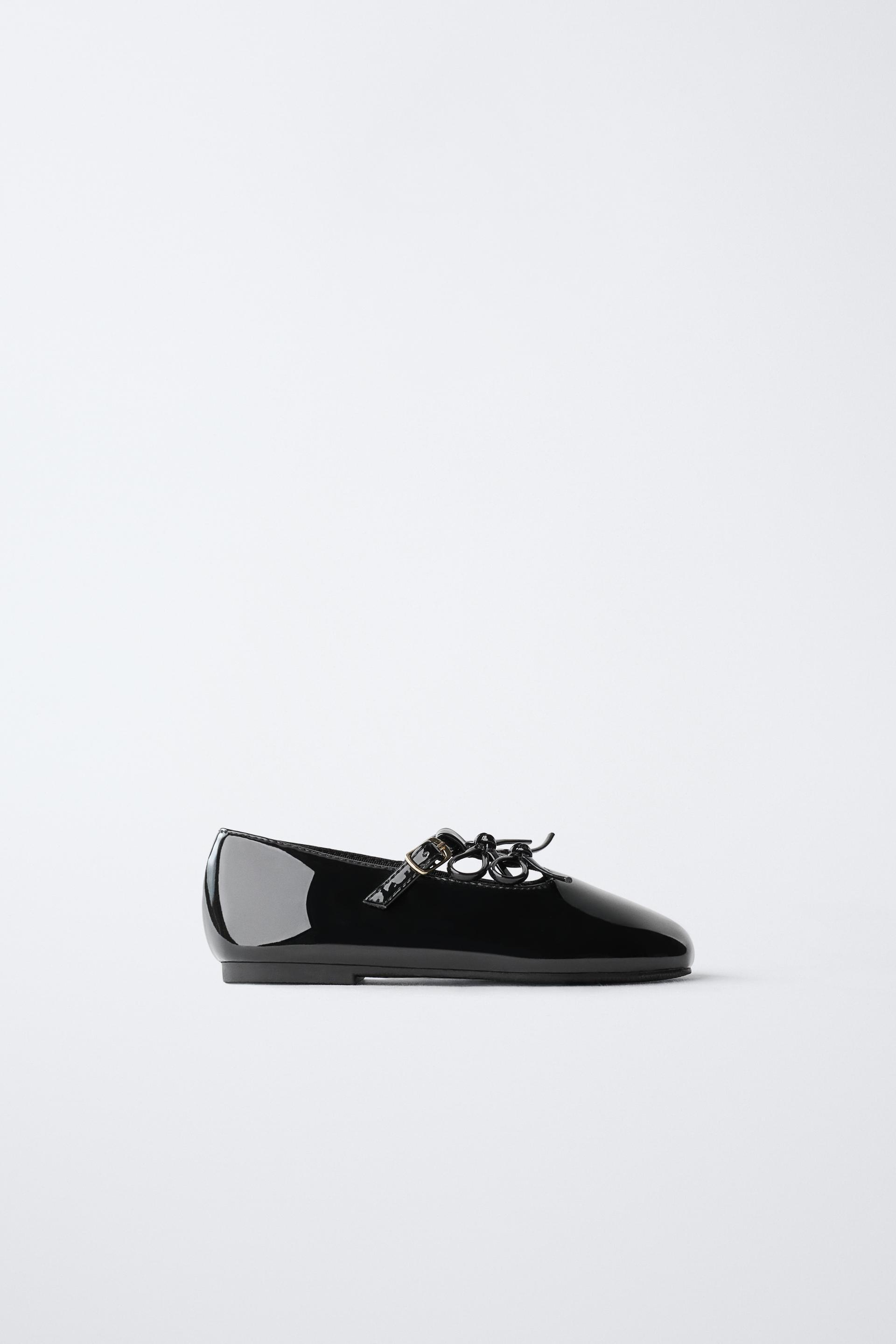 PATENT BOW BALLET FLATS by ZARA