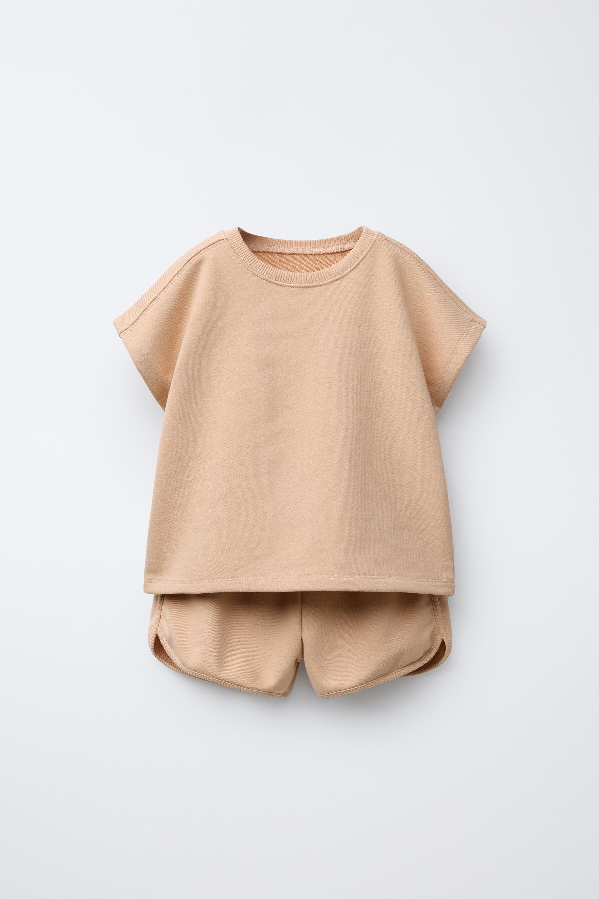 PLAIN MEDIUM WEIGHT T-SHIRT AND BERMUDA SET by ZARA