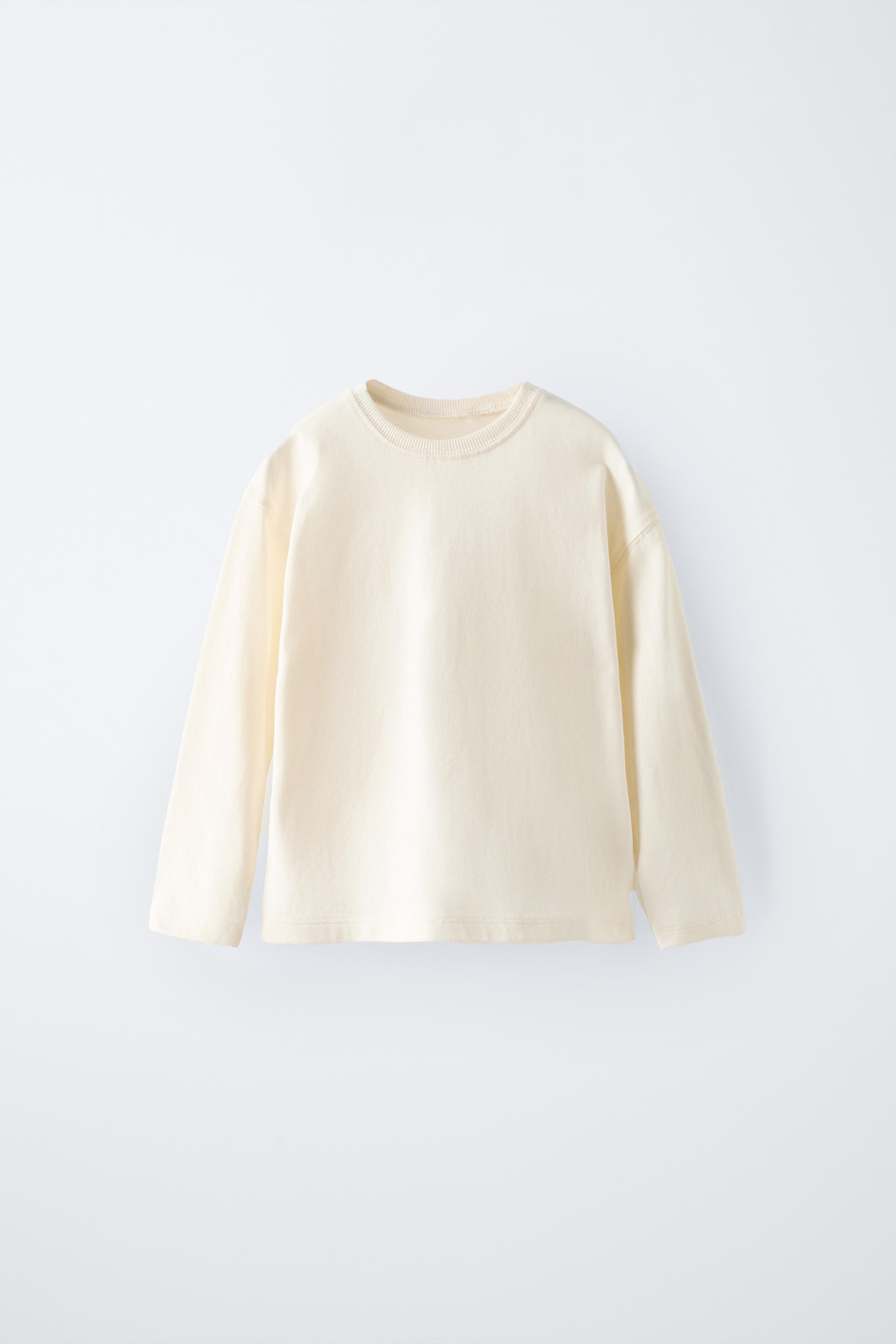 PLAIN T-SHIRT WITH LABEL by ZARA