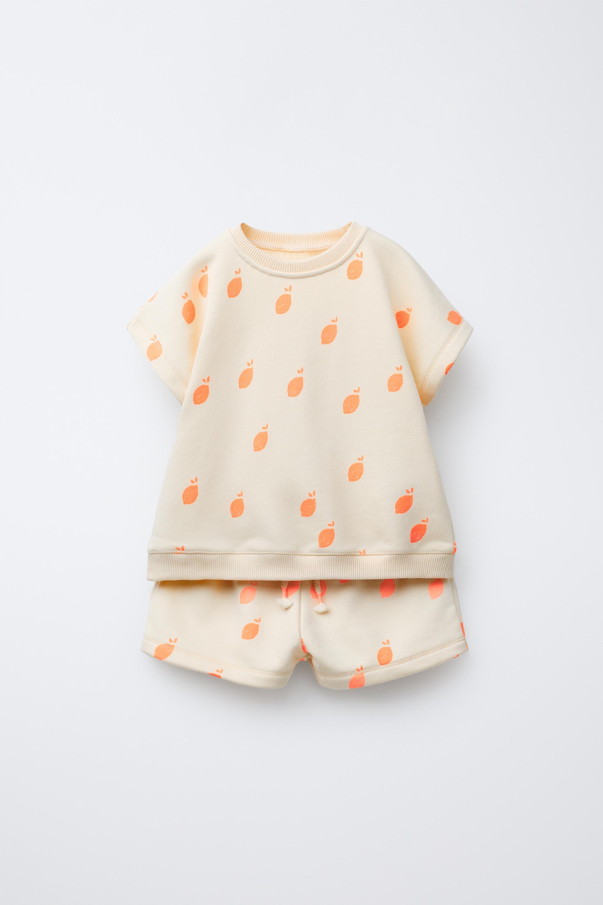 PRINTED JOGGING T-SHIRT AND BERMUDA SET by ZARA