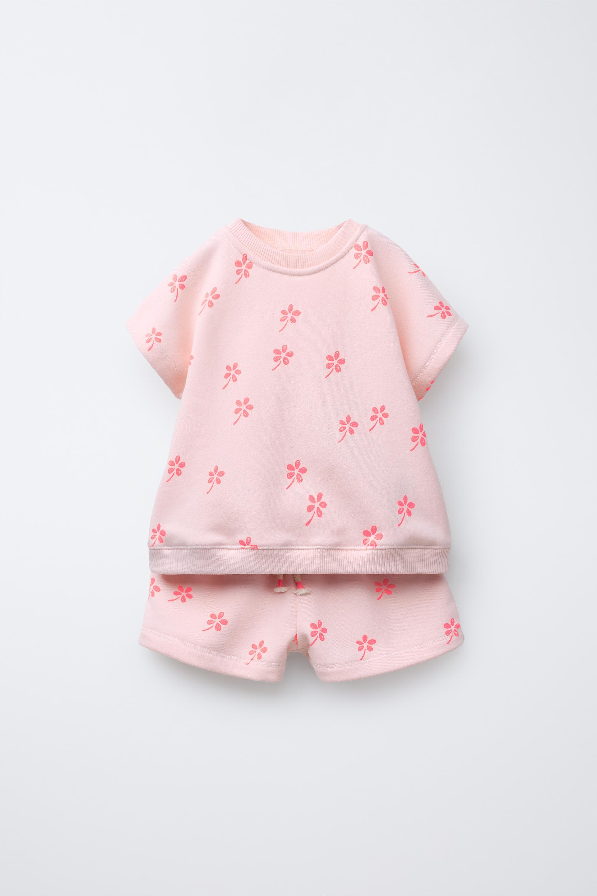 PRINTED JOGGING T-SHIRT AND BERMUDA SET by ZARA