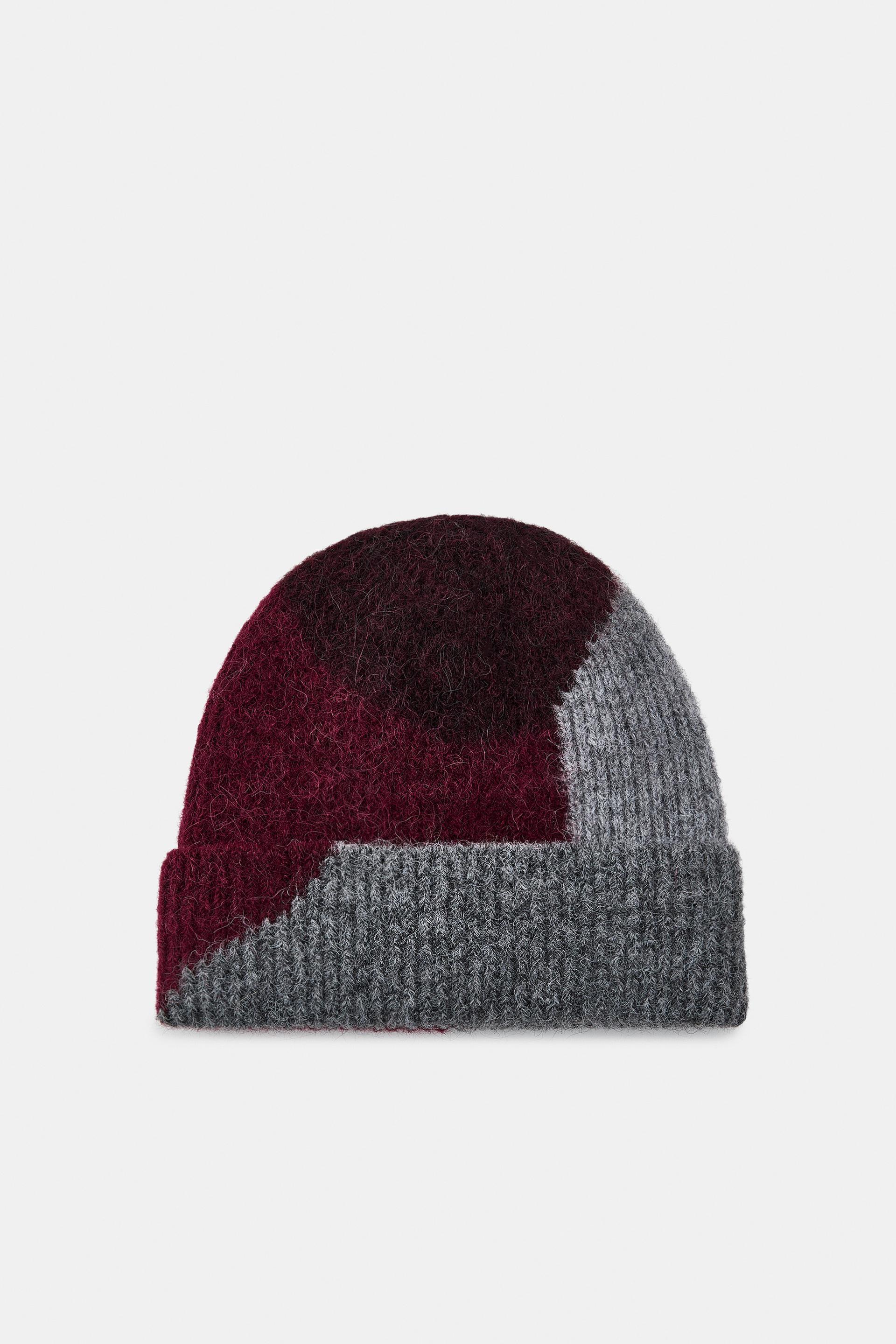 PRINTED KNIT BEANIE by ZARA