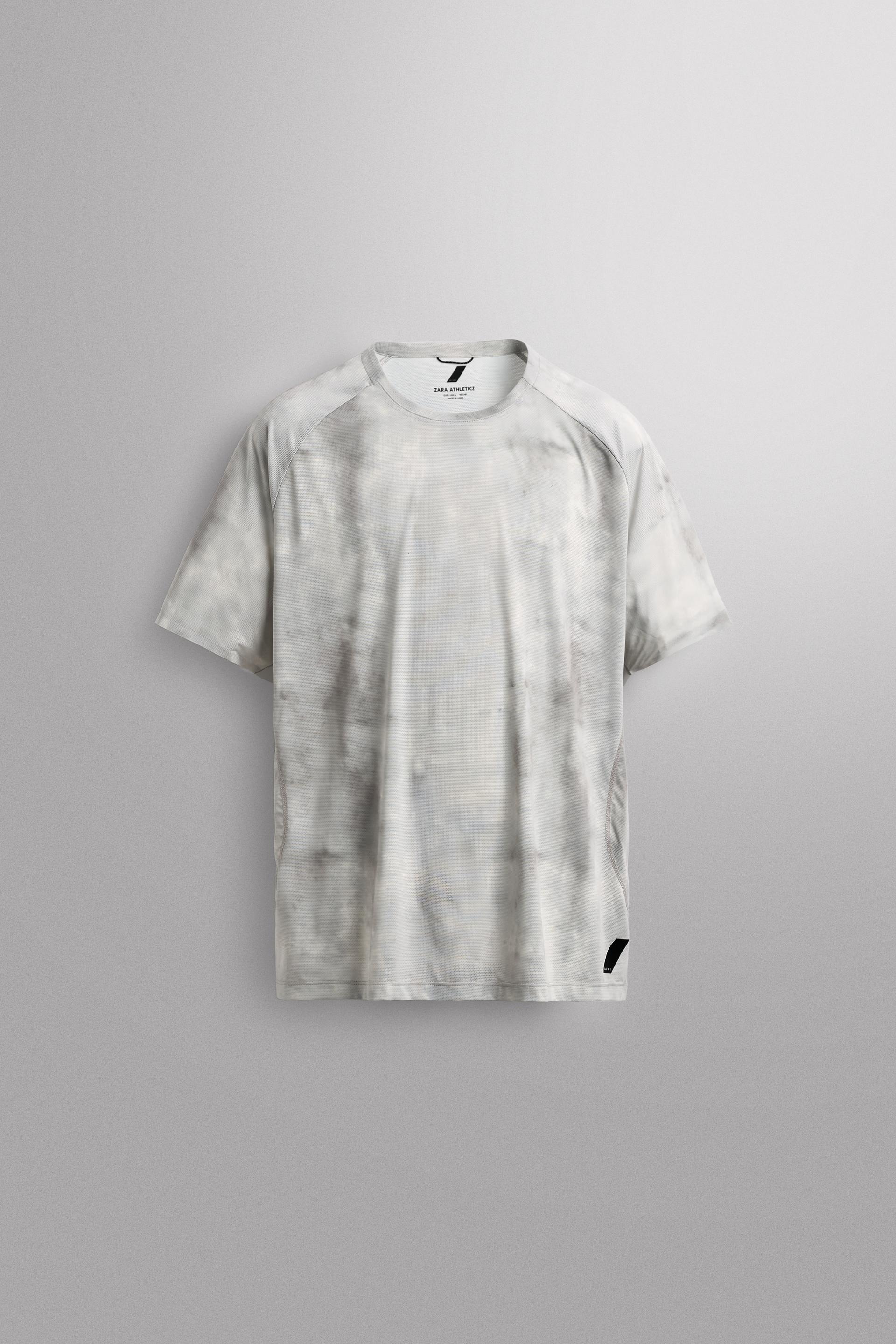 PRINTED TECHNICAL RUNNING T-SHIRT by ZARA