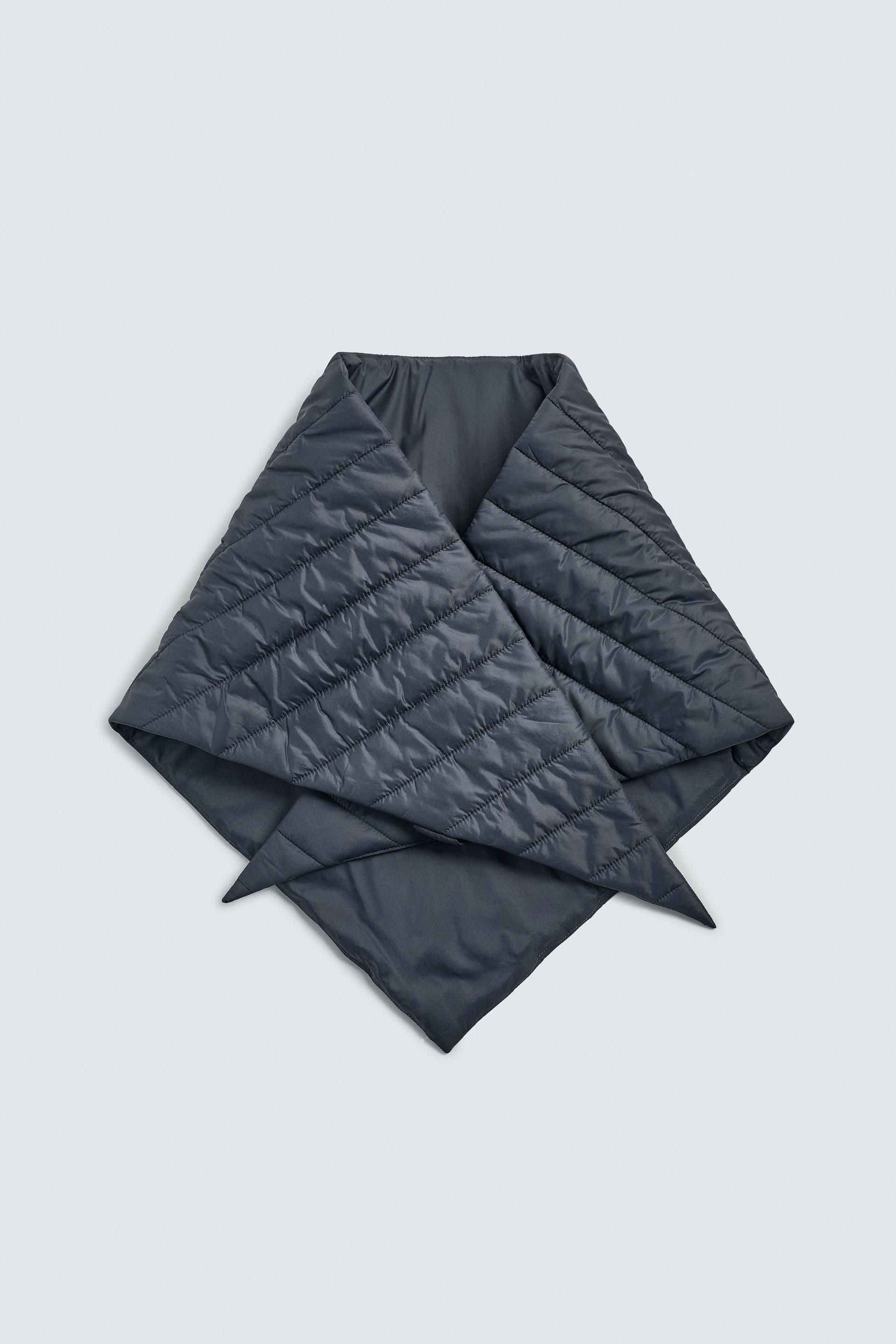 QUILTED TRIANGULAR BANDANA by ZARA