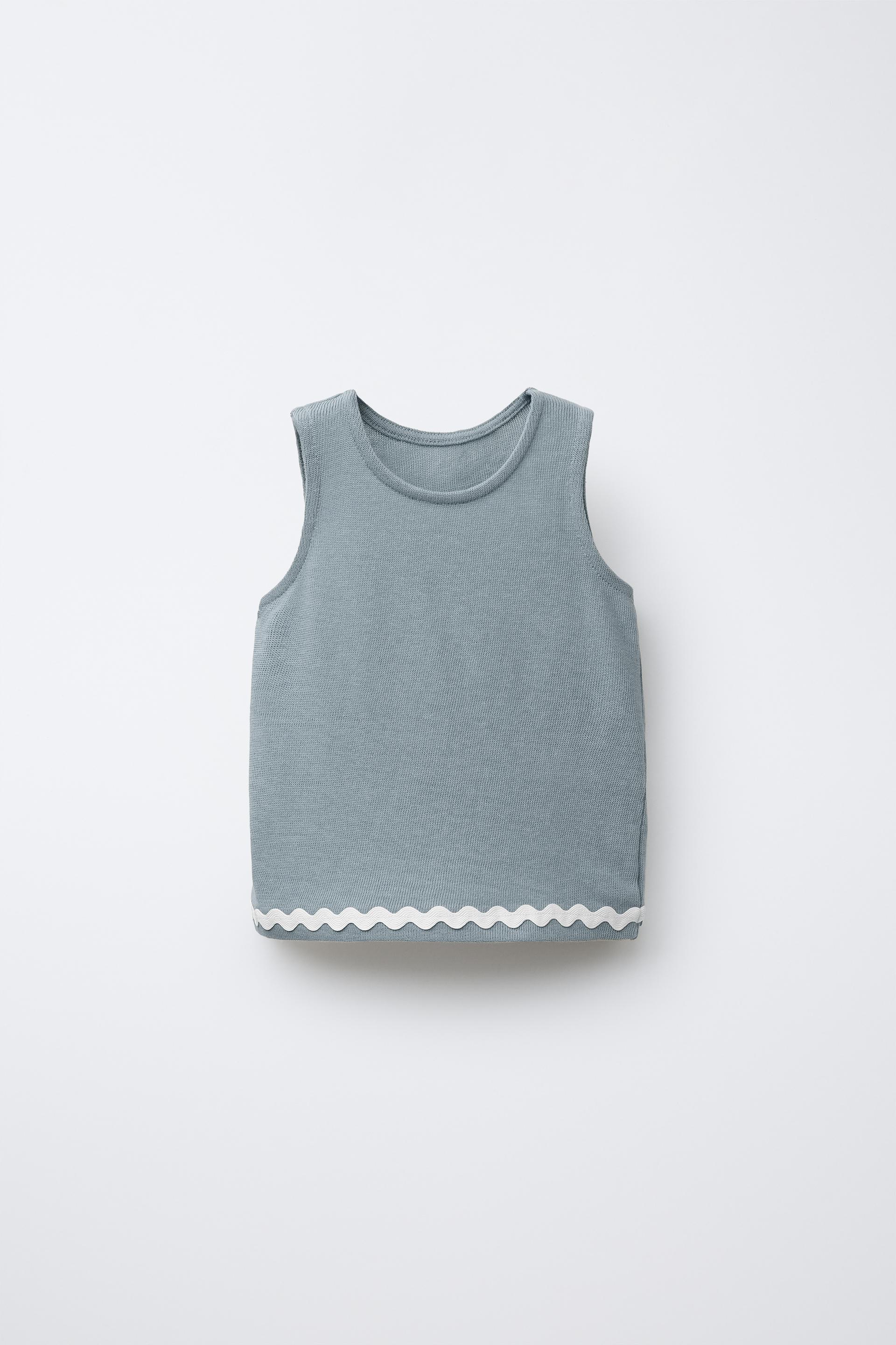 RUFFLE T-SHIRT by ZARA