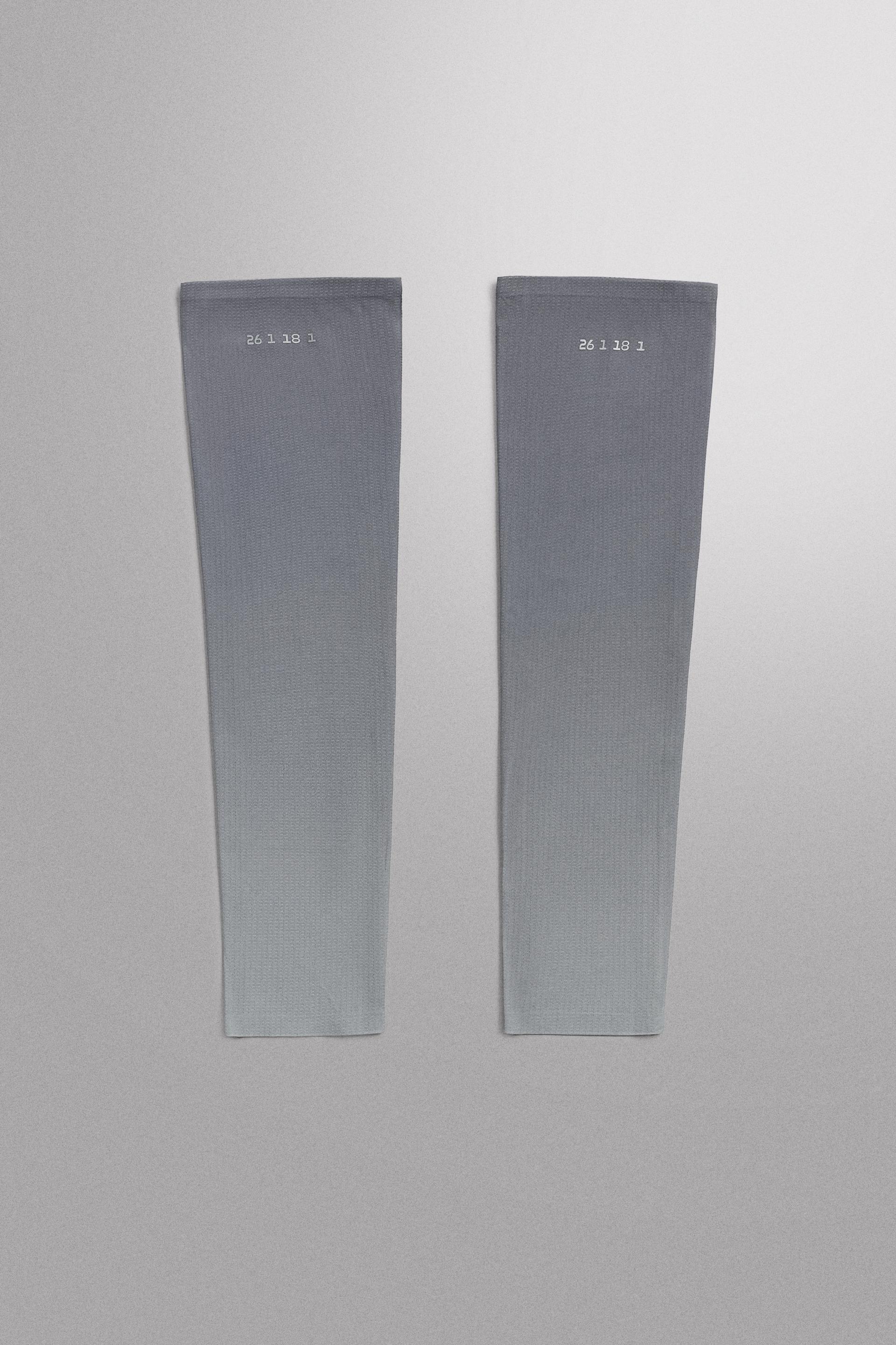 RUNNING ARM WARMERS by ZARA