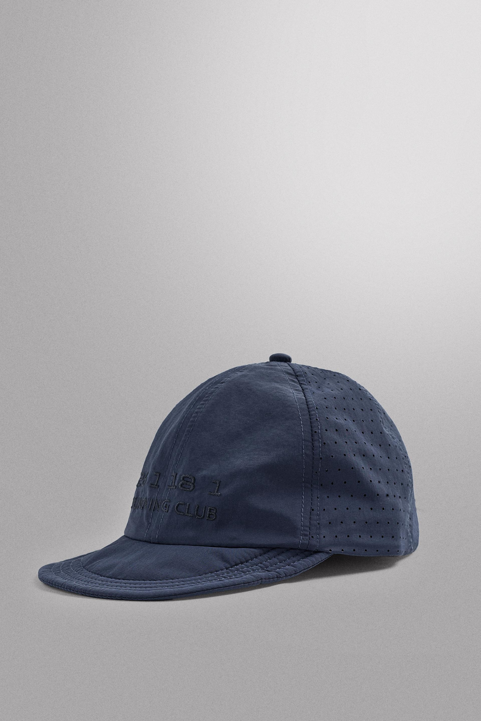 RUNNING TECHNICAL CAP by ZARA