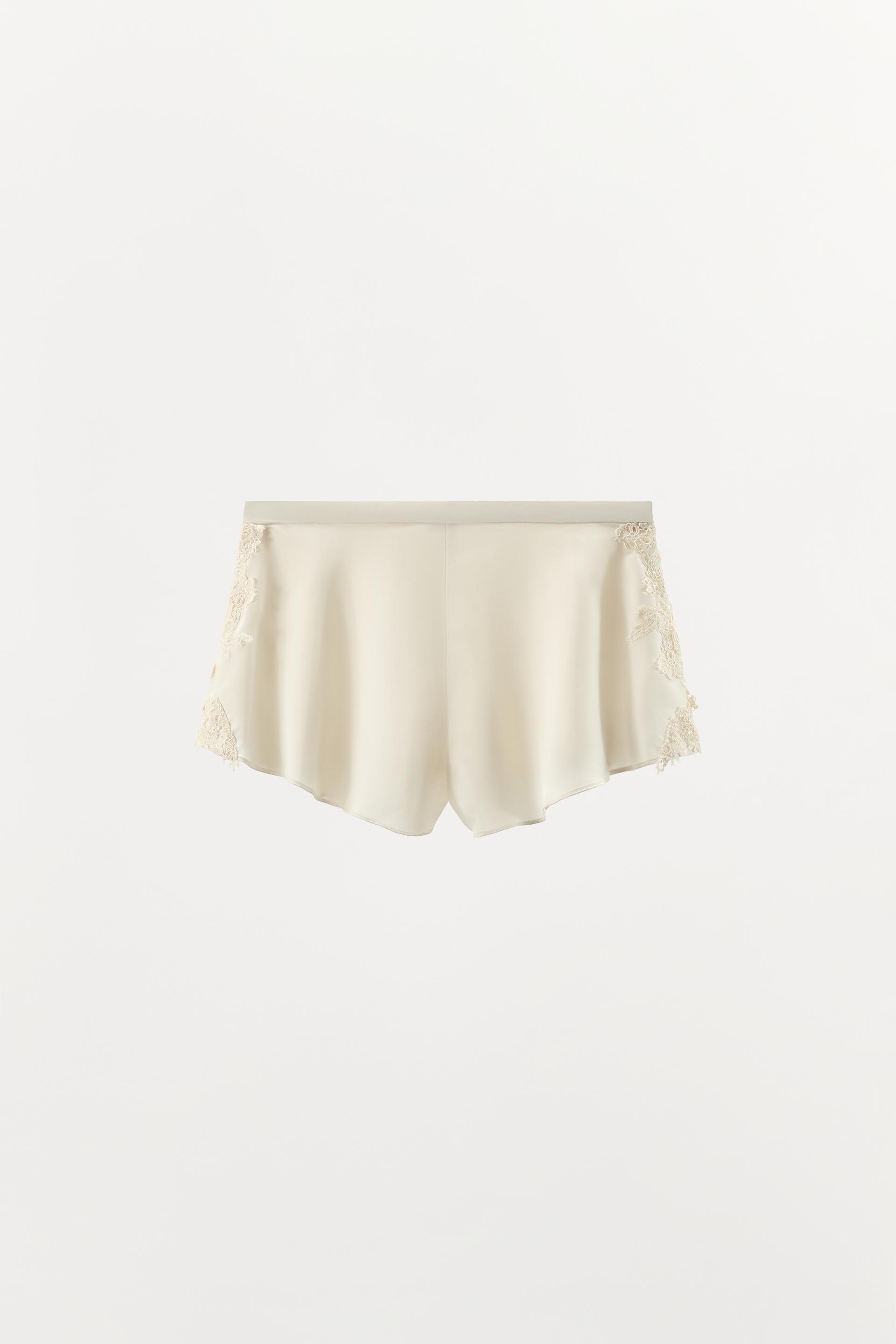 SATIN LACE SHORTS by ZARA
