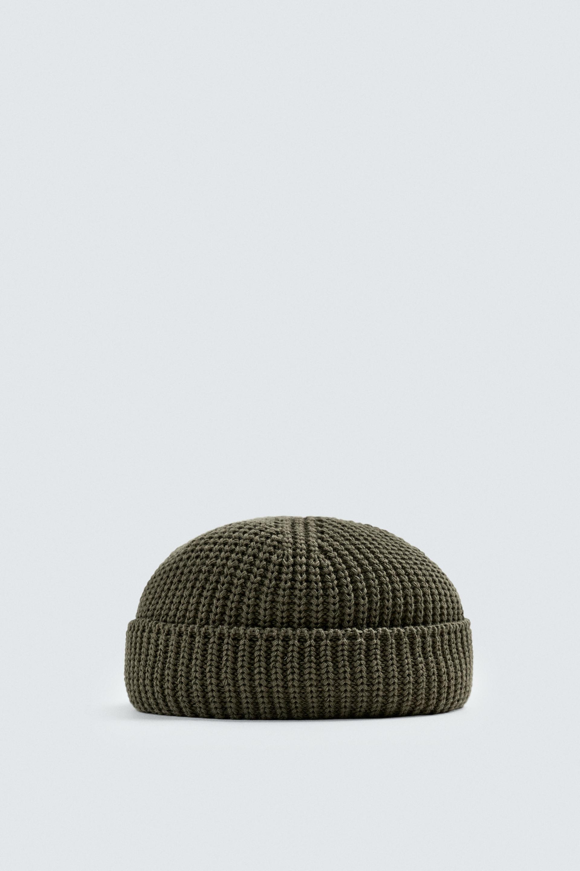 SHORT KNIT HAT by ZARA