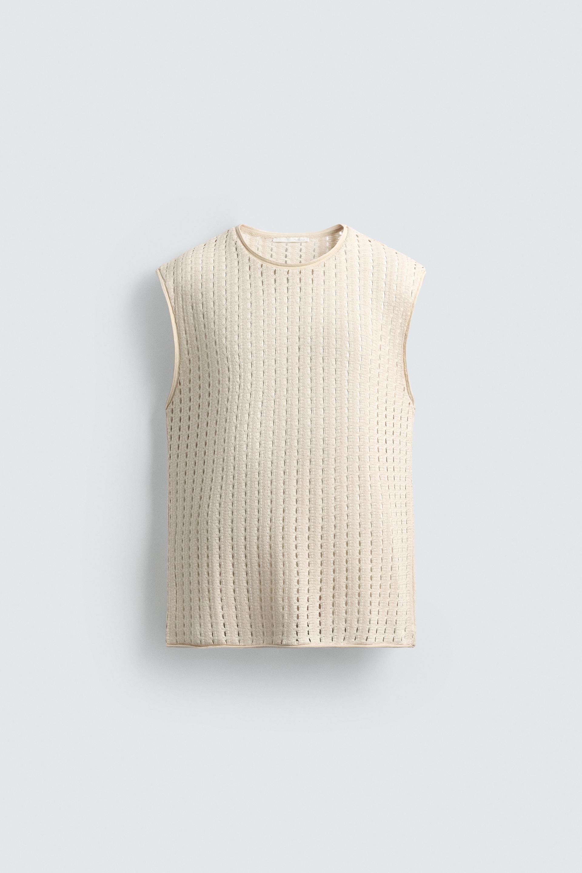 SLEEVELESS KNIT T-SHIRT by ZARA