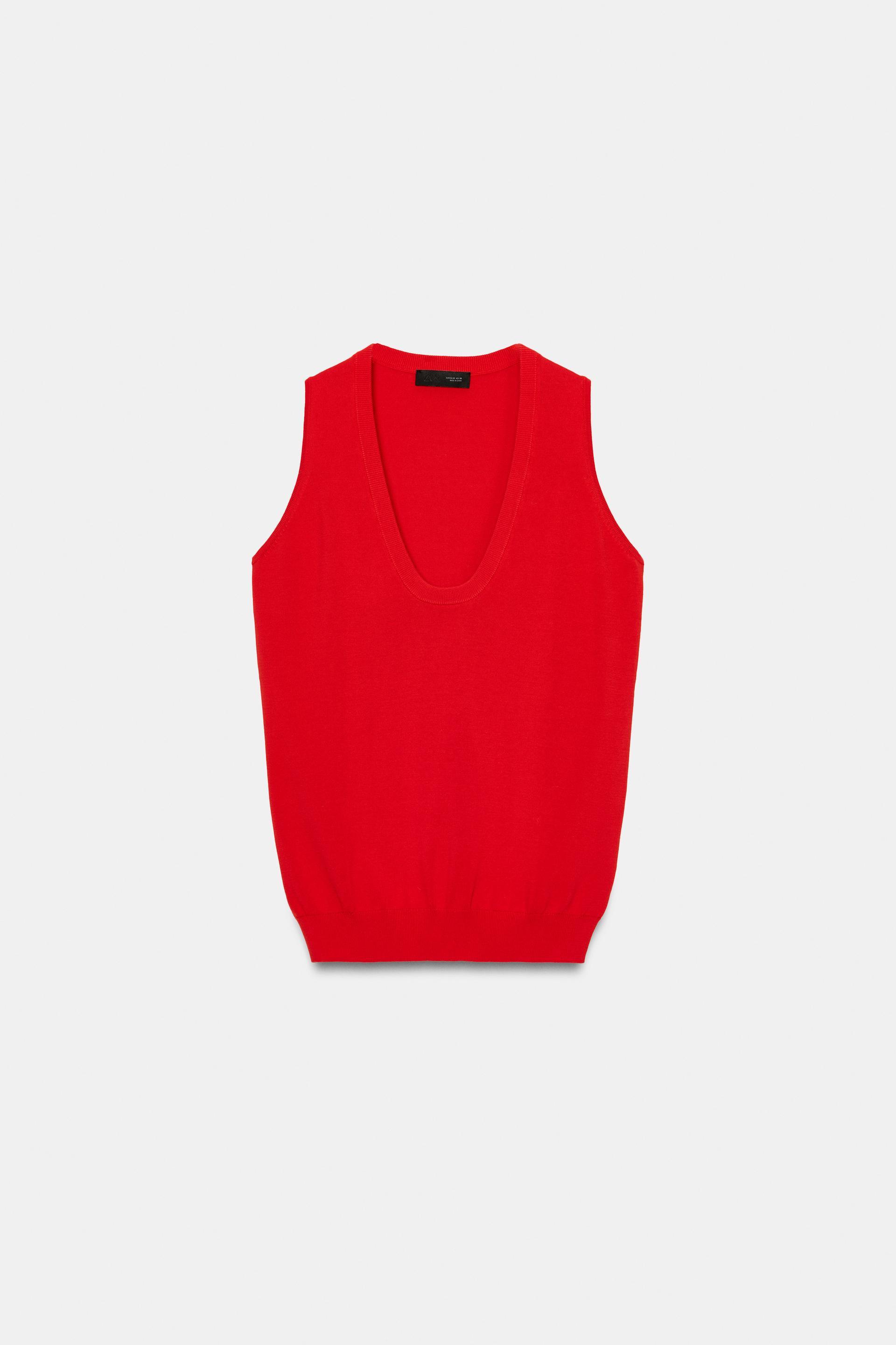 SLEEVELESS KNIT TOP by ZARA