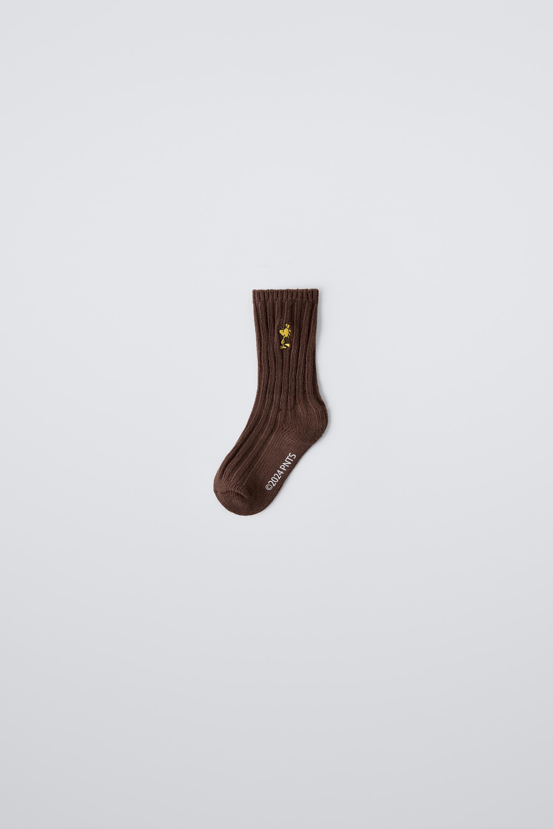 SNOOPY PEANUTS™ EMBROIDERED KNIT SOCKS by ZARA