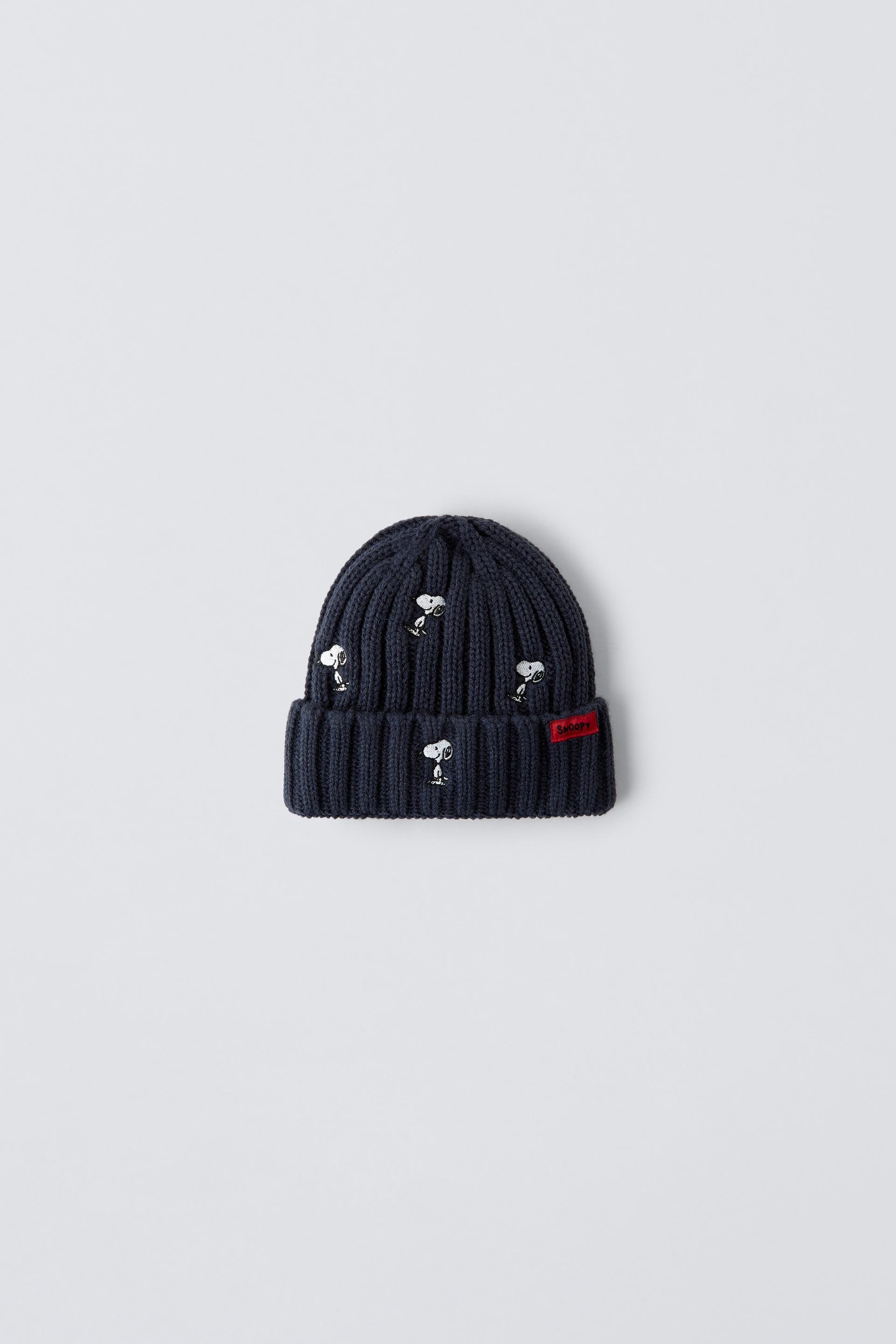 SNOOPY PEANUTS™ EMBROIDERY KNIT HAT by ZARA