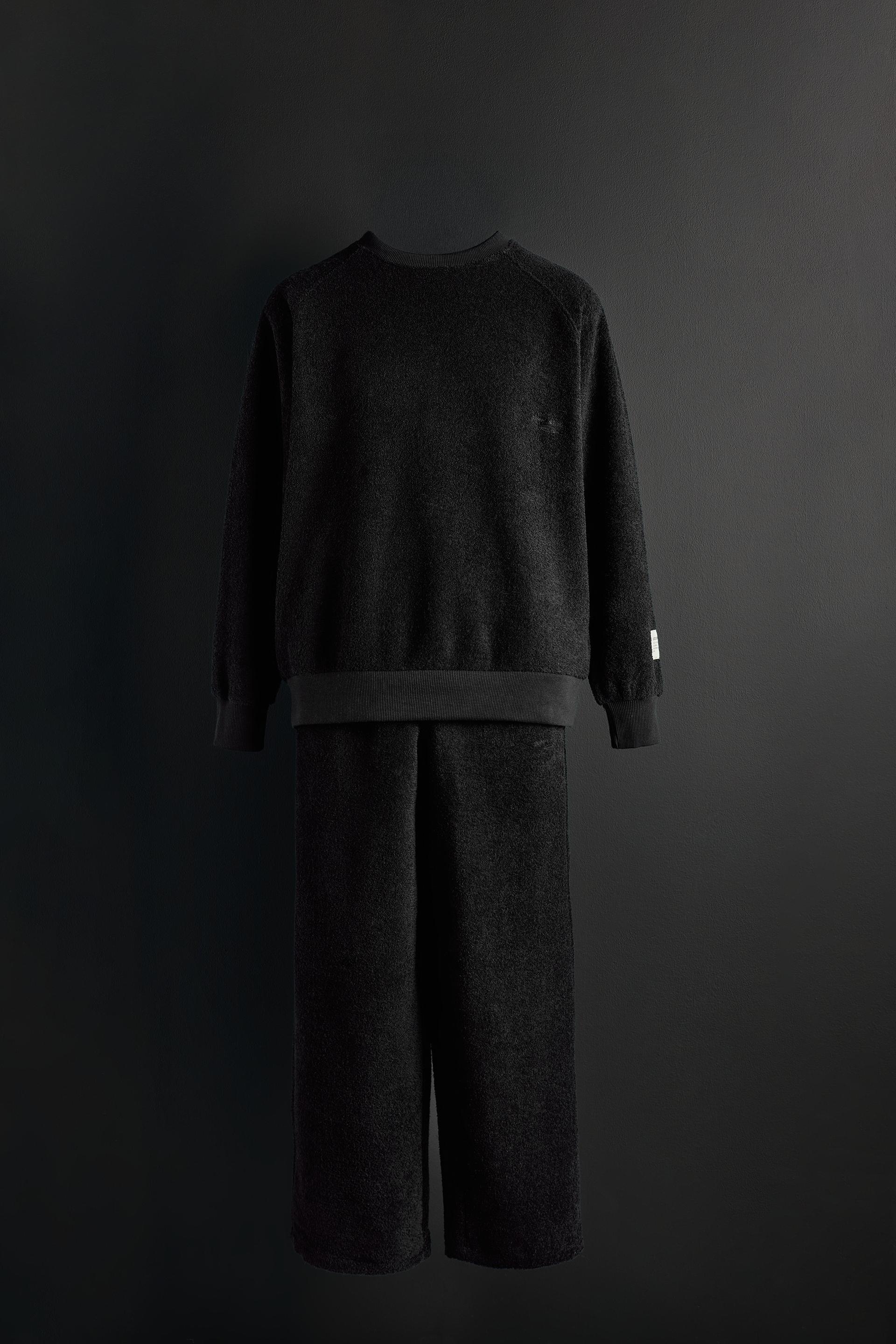 SWEAT-SHIRT AND WIDE LEG PANTS WITH TEXTURED LABEL SET by ZARA
