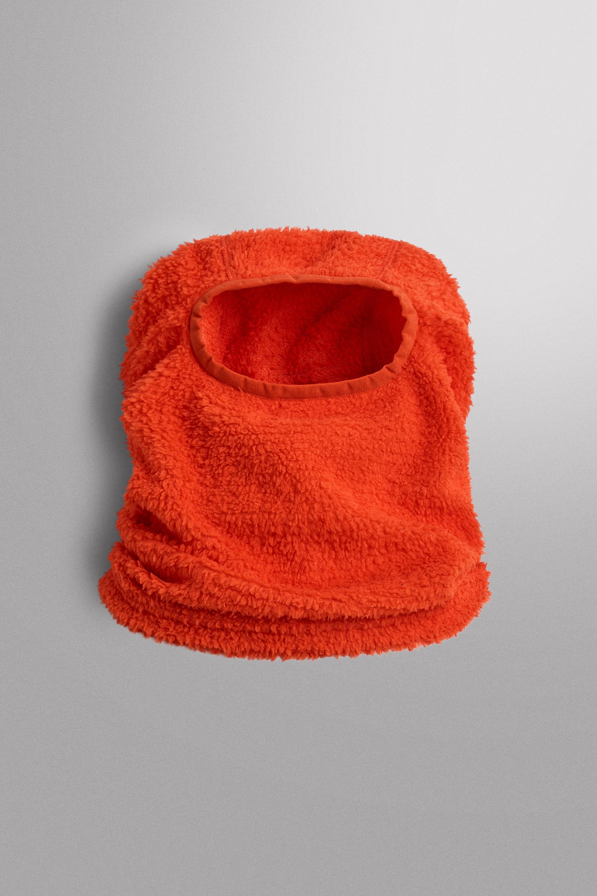 TEXTURED FLEECE SKI BALACLAVA by ZARA