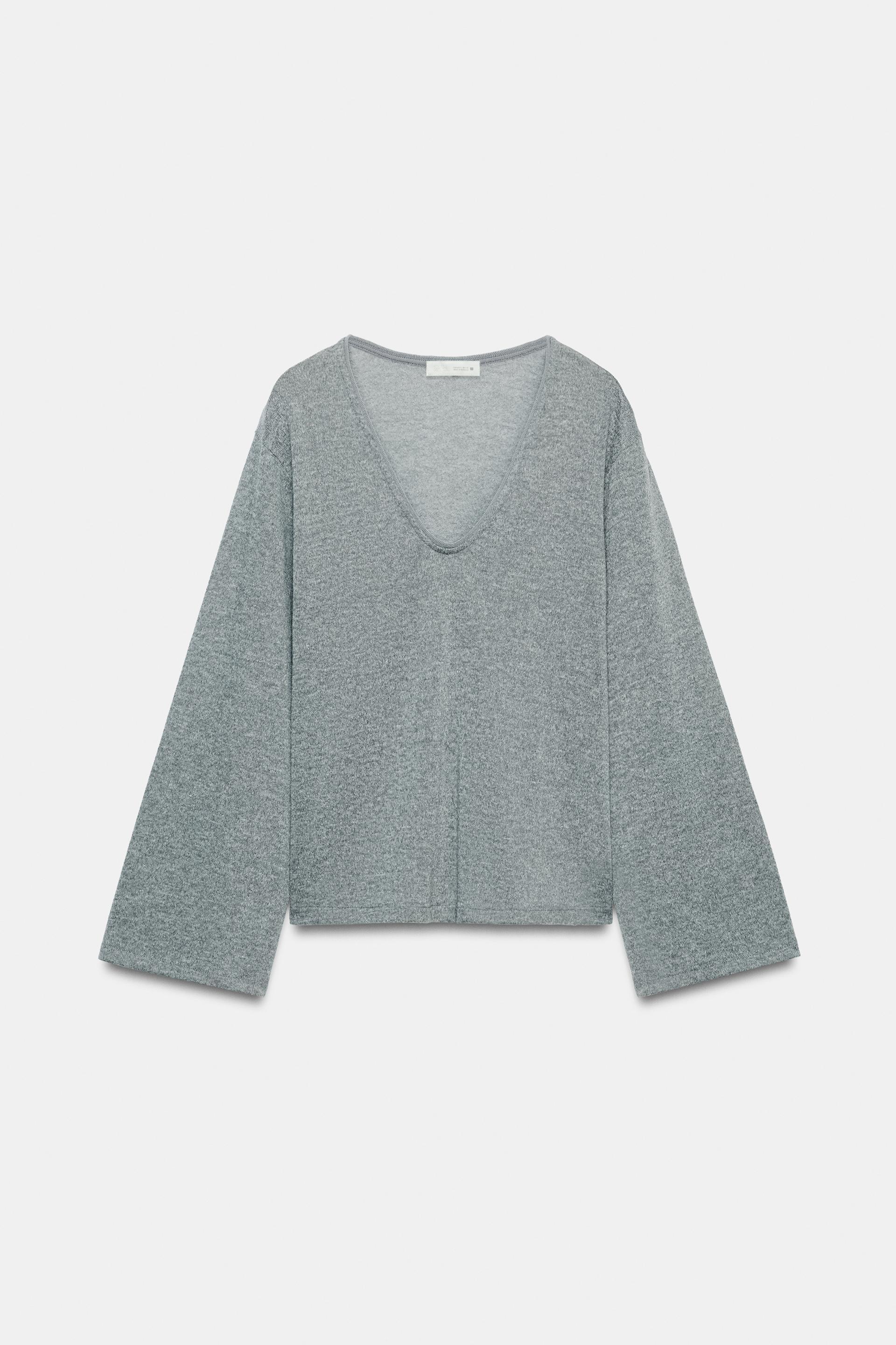TEXTURED V-NECK T-SHIRT by ZARA