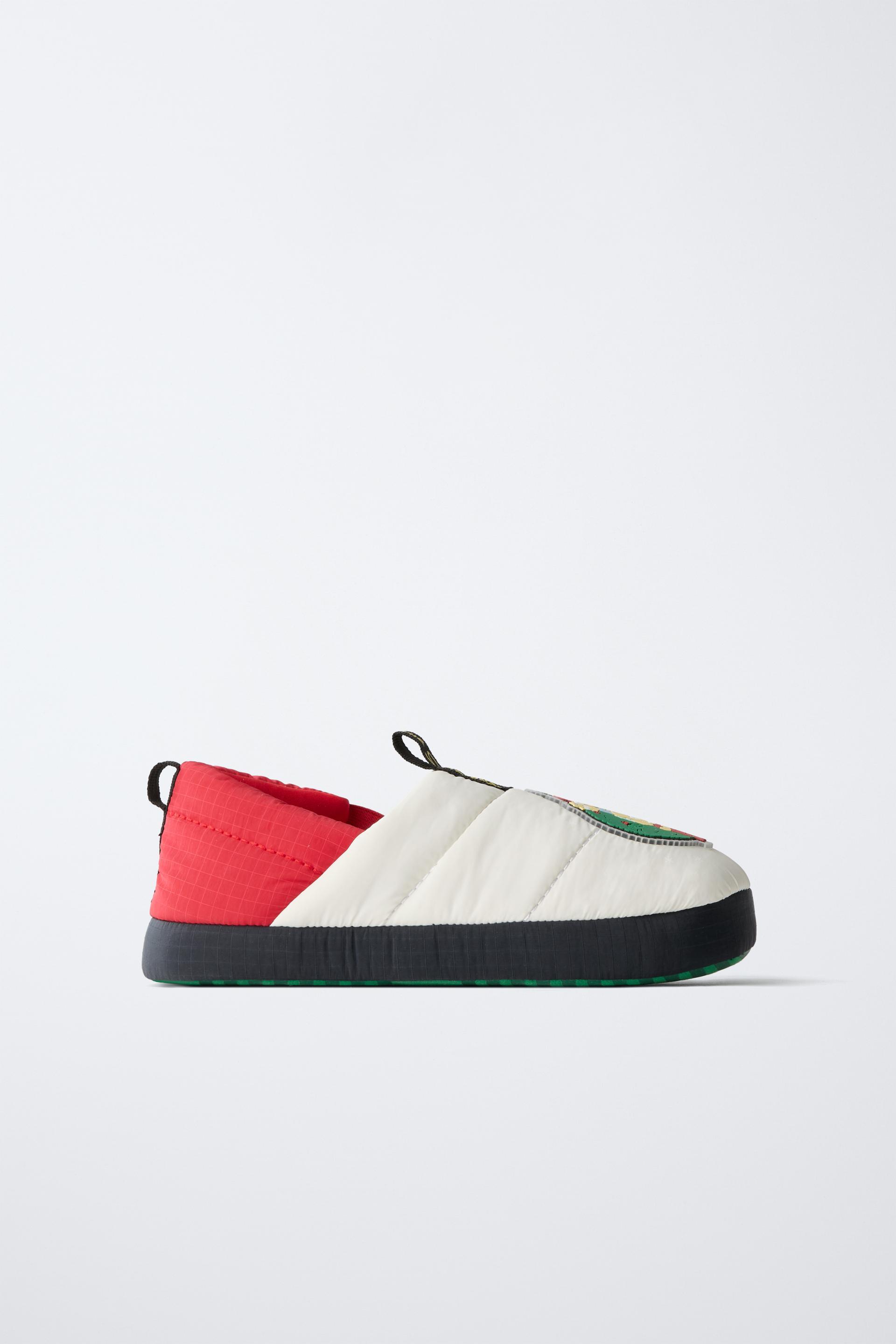 THE SIMPSONS ™ MATT GROENING HOUSE SHOES by ZARA