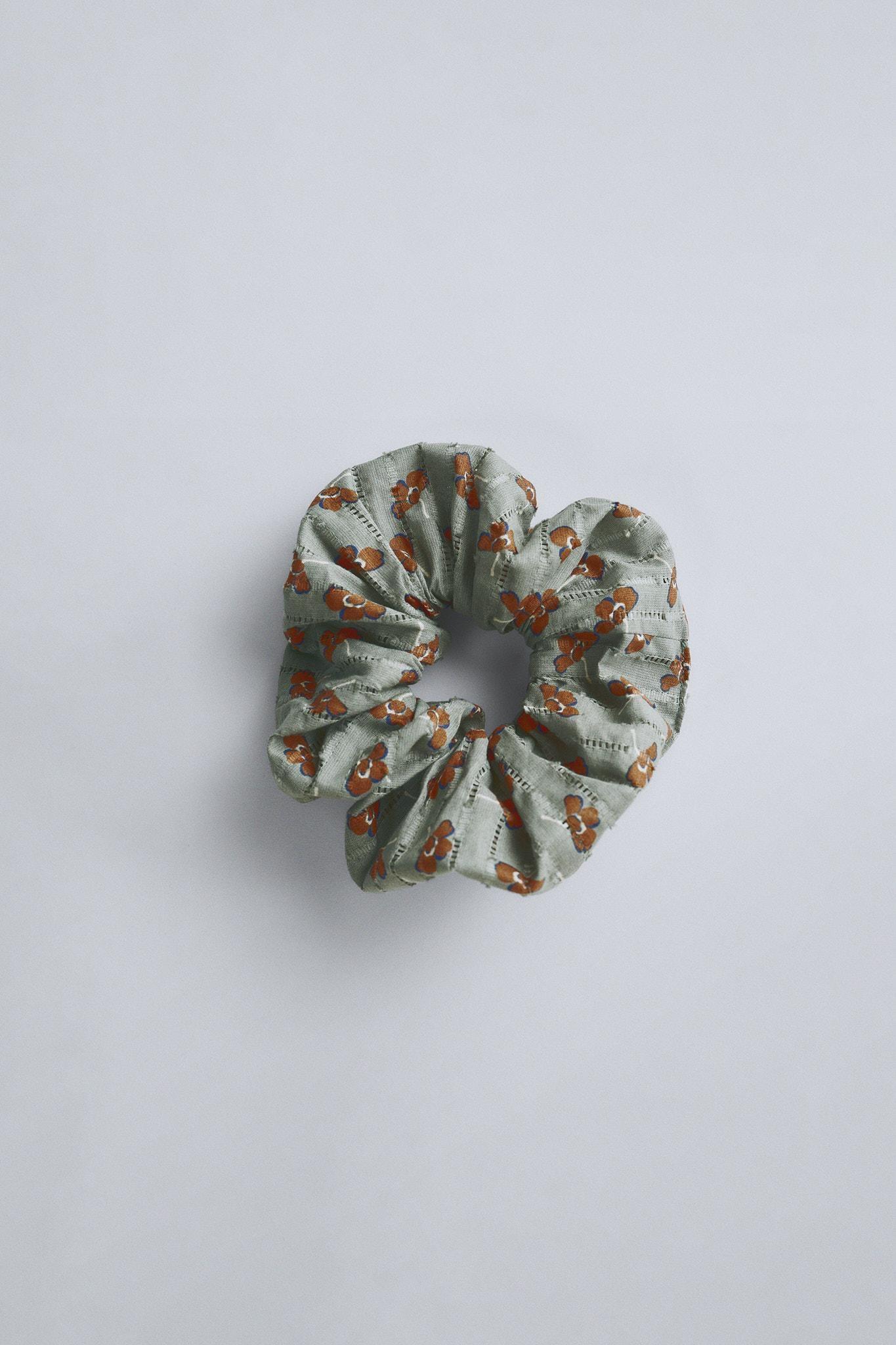 TIMELESZ - FLORAL HAIR TIE by ZARA