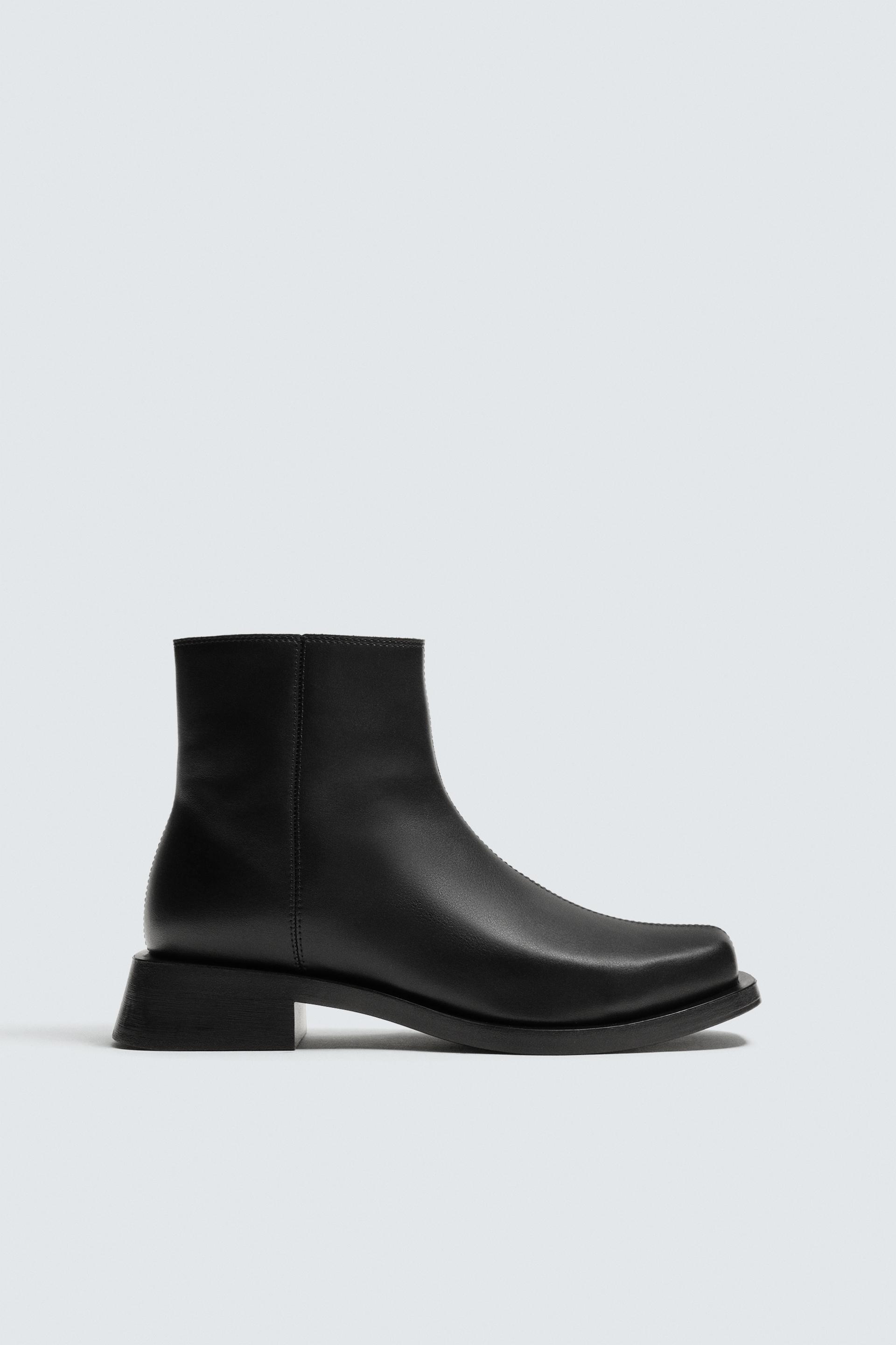 TOPSTITCHED BOOTS by ZARA