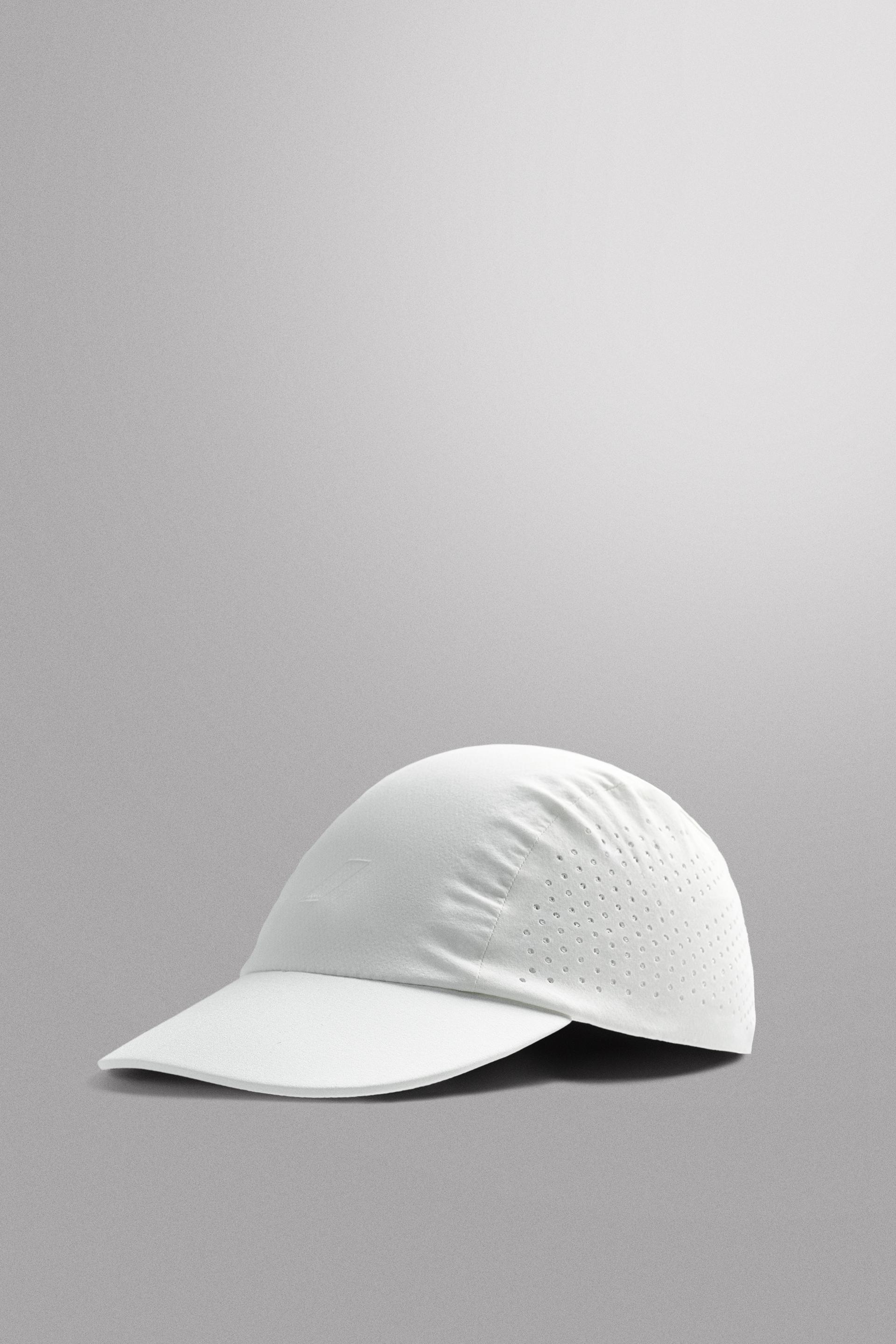 TRAINING TECHNICAL CAP by ZARA