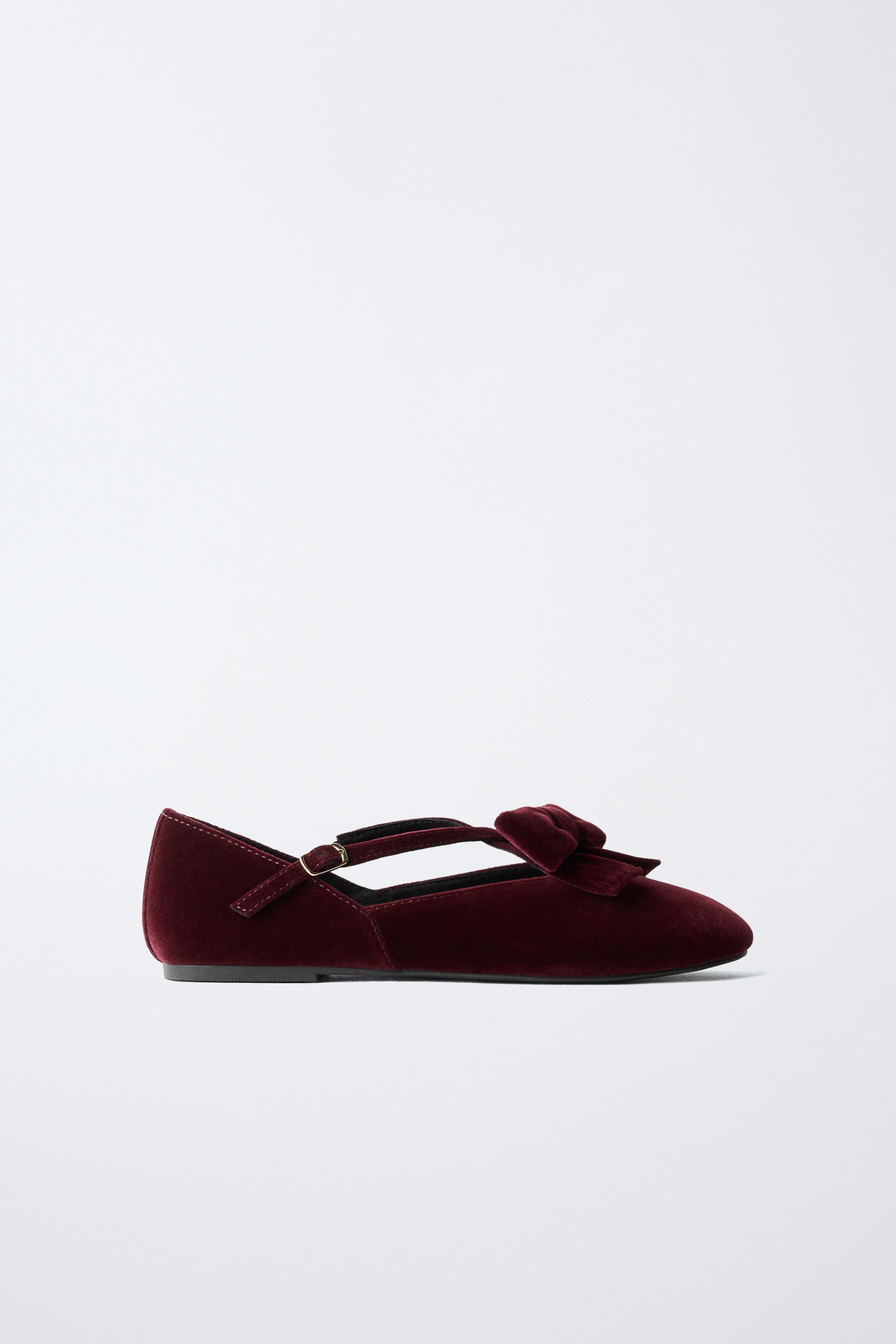 VELVET BOW BALLET FLATS by ZARA